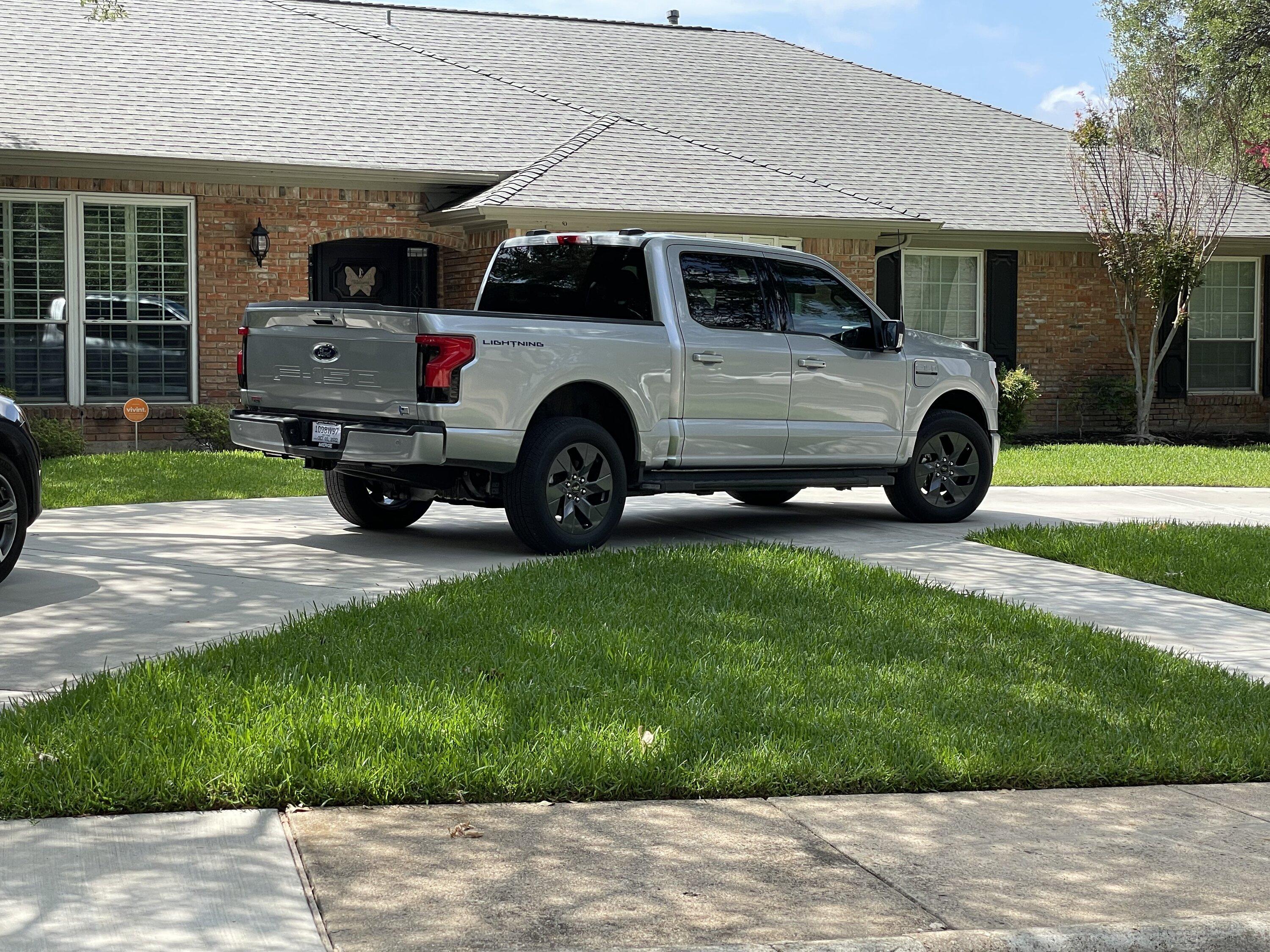 Ford F-150 Lightning The neighbors are trying to keep up IMG_2054