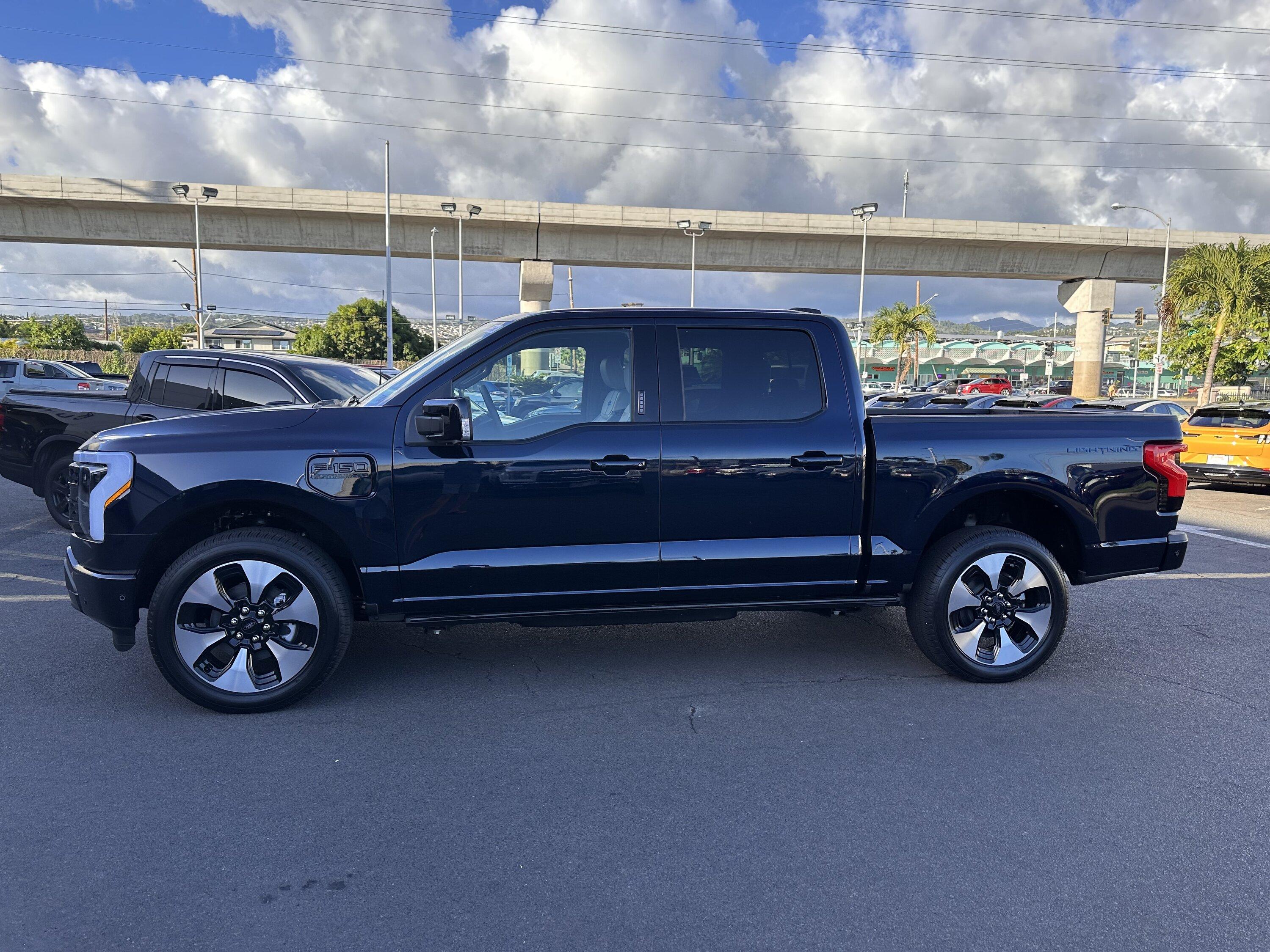 Ford F-150 Lightning 2023 Antimatter Blue Metallic Lightning (Ka uila) in Hawaii IMG_2513