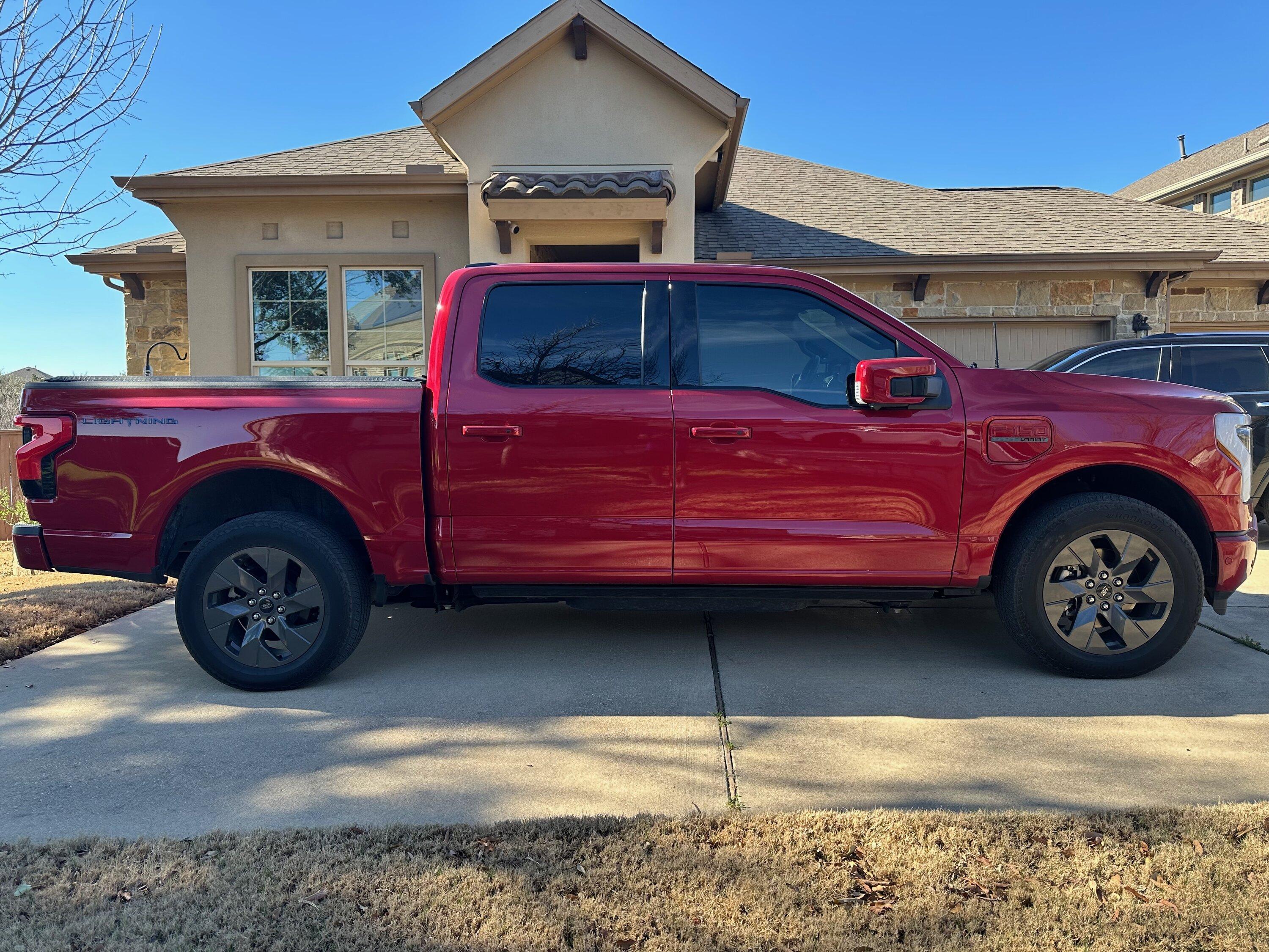 Ford F-150 Lightning Rough Country Power Running Boards Install and Thoughts after 7mo / 10k miles IMG_2544