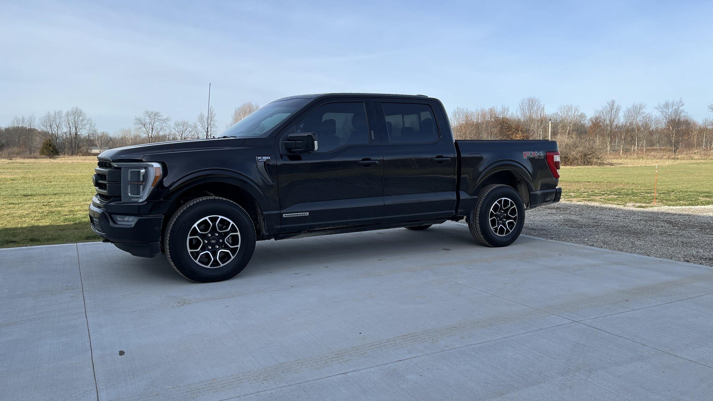 Ford F-150 Lightning Will 18's look too small on my Lariat PB?? IMG_2866