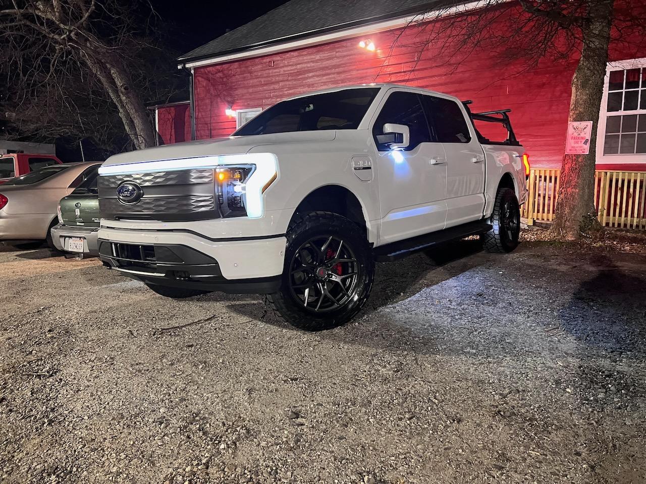 Ford F-150 Lightning 2023 Star White Lightning Lariat Build -- Leveled, Nittos, Vorrsteiner VR601s, Tint IMG_3005