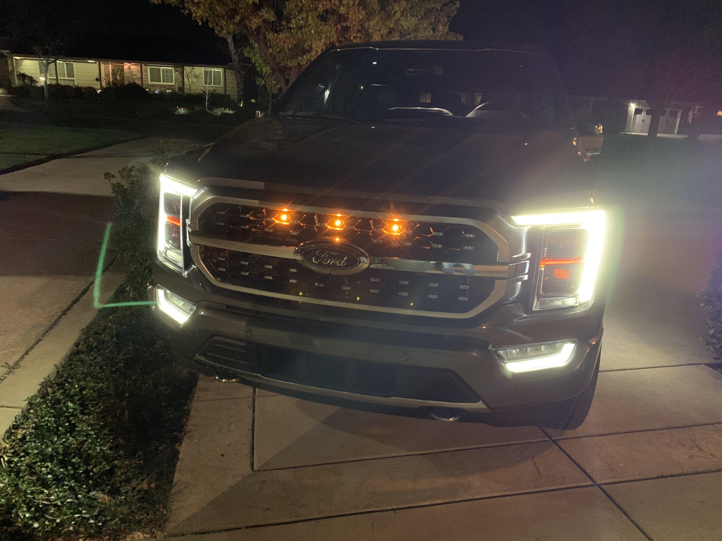 Ford F-150 Lightning Raptor grill lights installed on Lariat IMG_3714.JPG