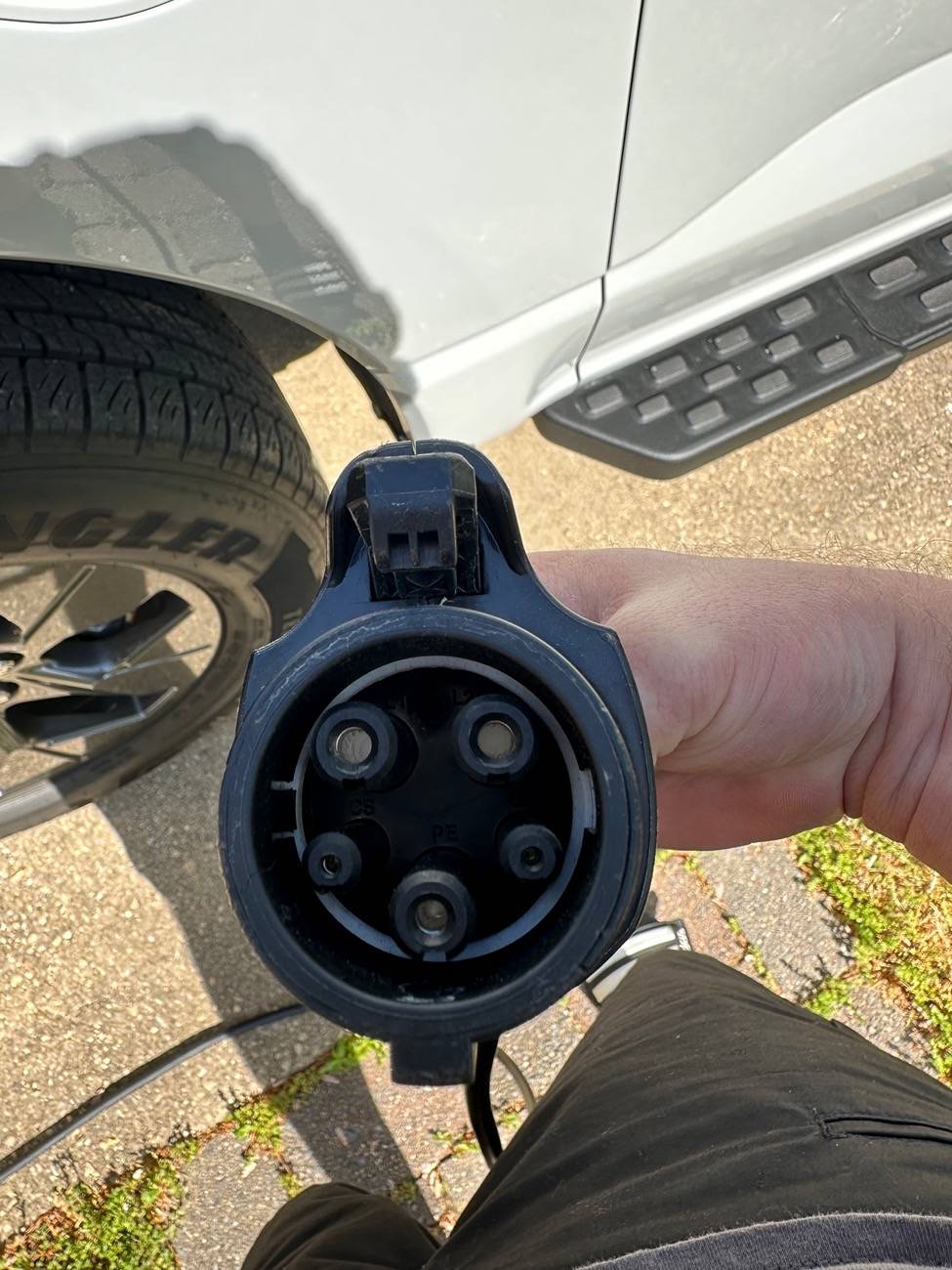 Ford F-150 Lightning 23 ER not charging {Fix post 66} IMG_4001