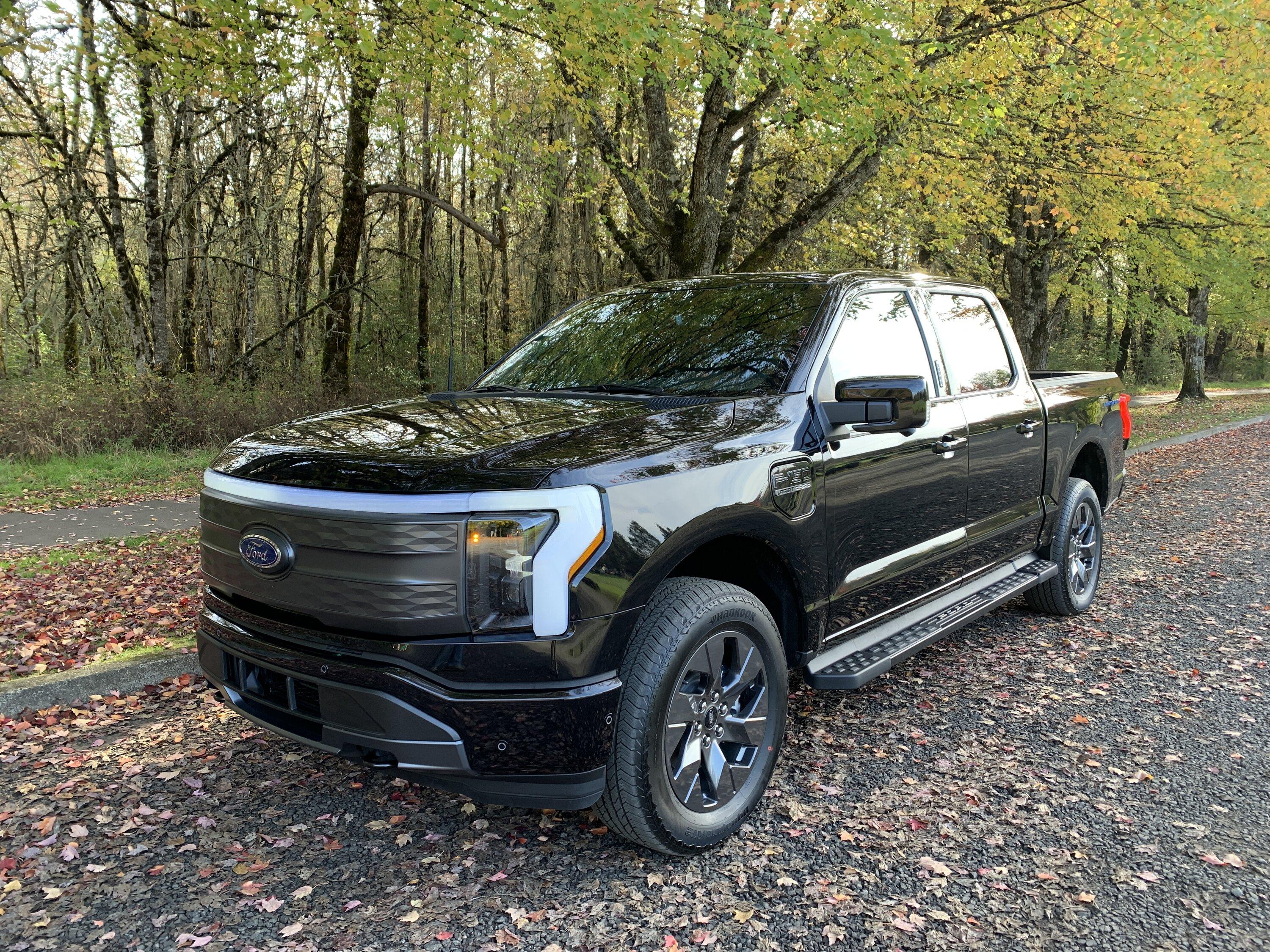 Ford F-150 Lightning AGATE BLACK F-150 Lightning Photos & Club IMG_4299.JPG