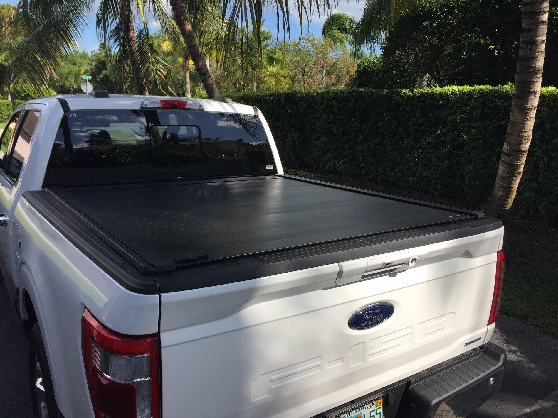 Ford F-150 Lightning Tyger Tri-Fold Tonneau Cover IMG_5584.JPG