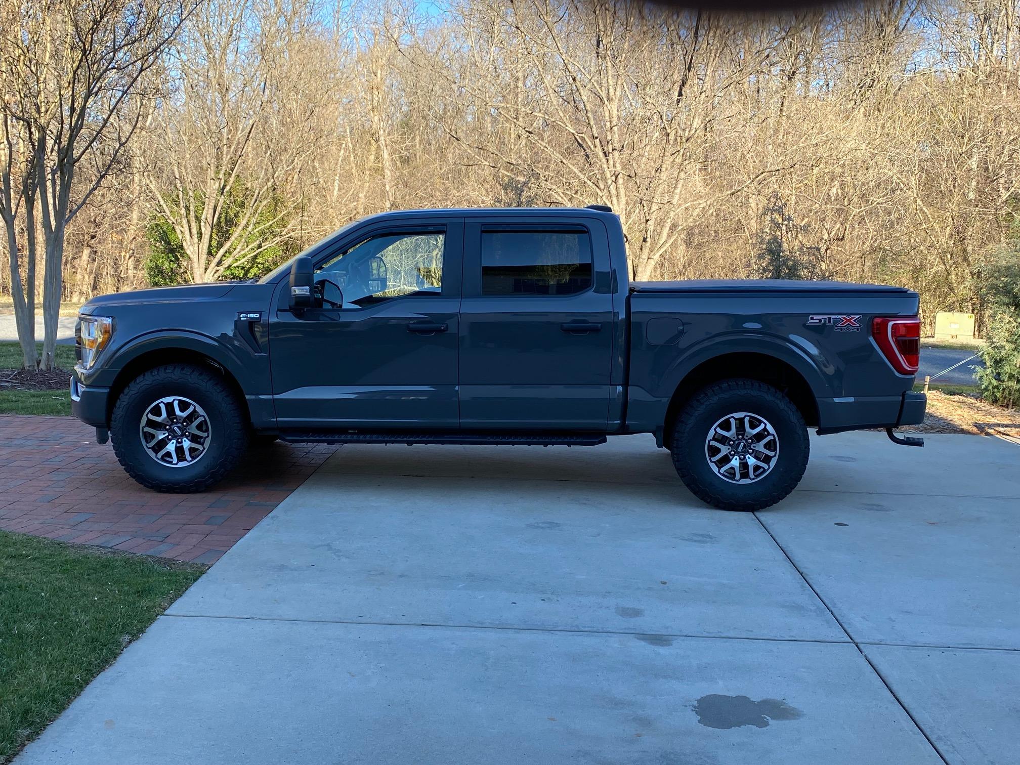 Ford F-150 Lightning Raptor Wheels installed on Stock 2021 XLT Sport 4X4 - and then leveled IMG_5646