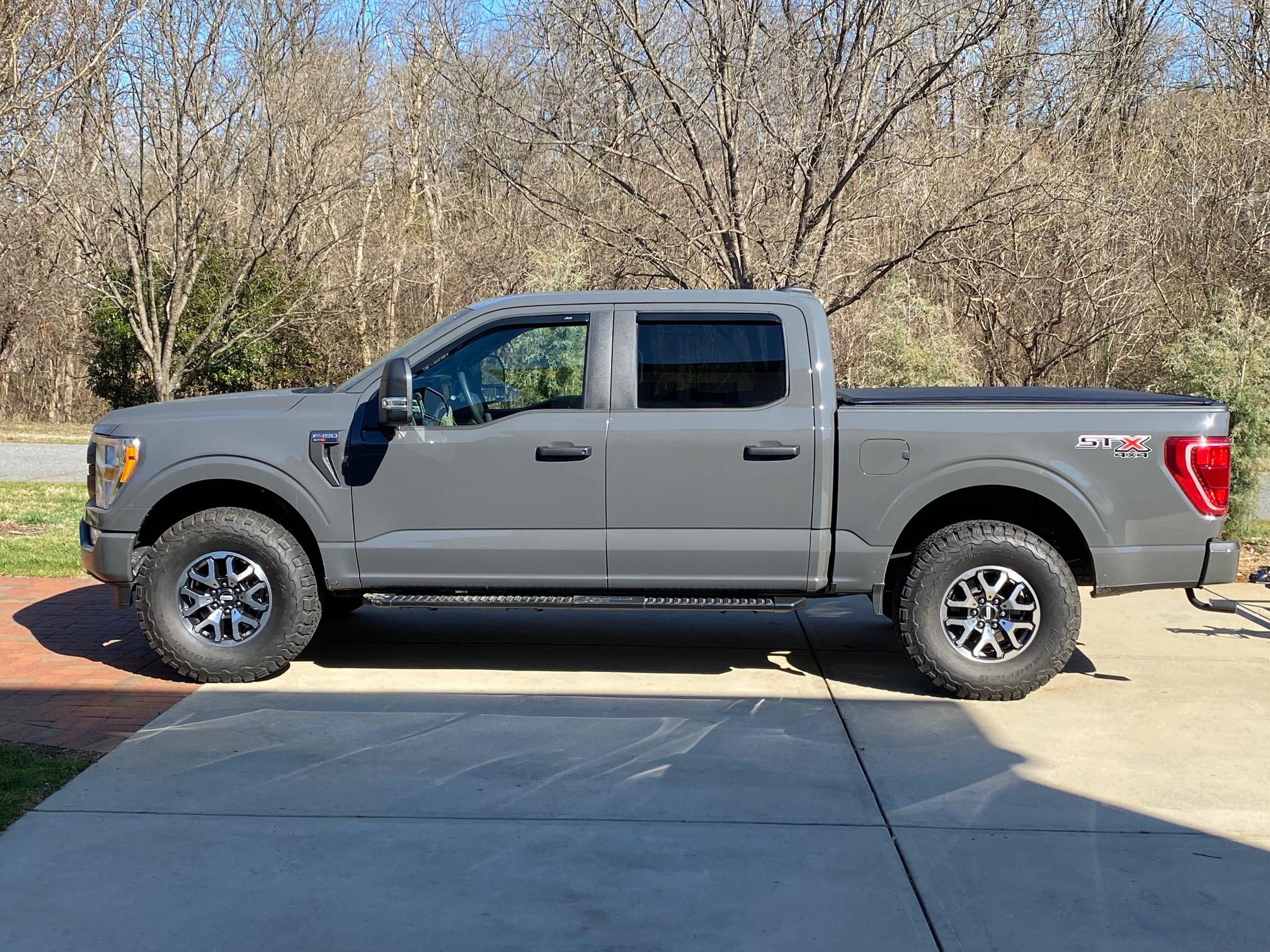 Ford F-150 Lightning Raptor Wheels installed on Stock 2021 XLT Sport 4X4 - and then leveled IMG_5647