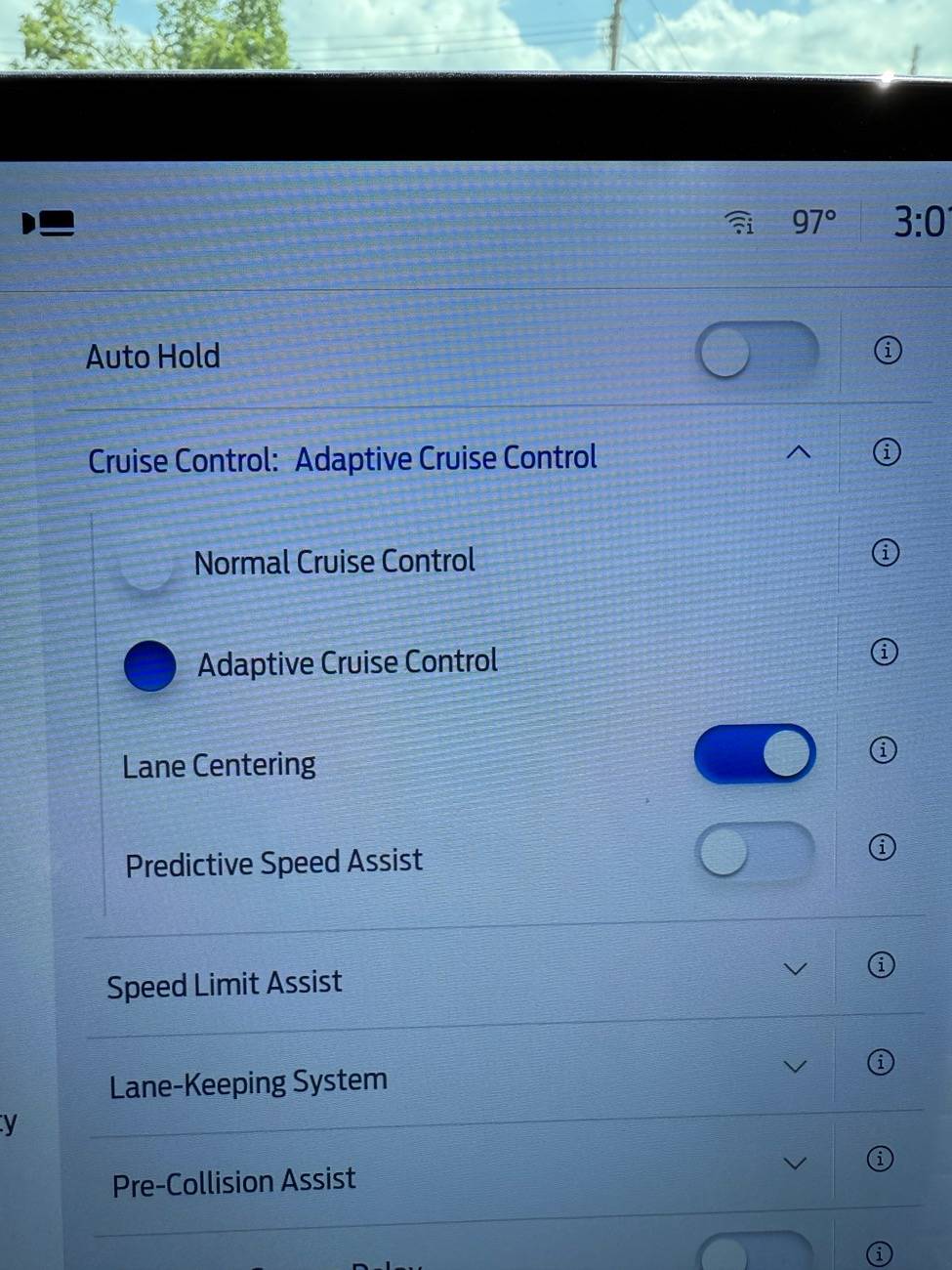Ford F-150 Lightning SYNC-25.2.1.6.5: Walk Away Lock Clean-up IMG_6370