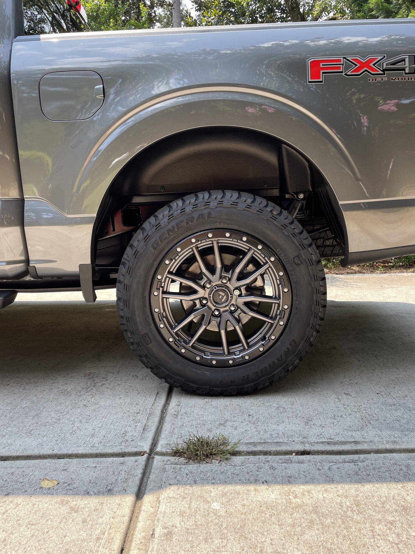 Ford F-150 Lightning New 20s Fuel Rebel with 275/60R20 General Grabber ATX but what PSI? IMG_6724.JPG