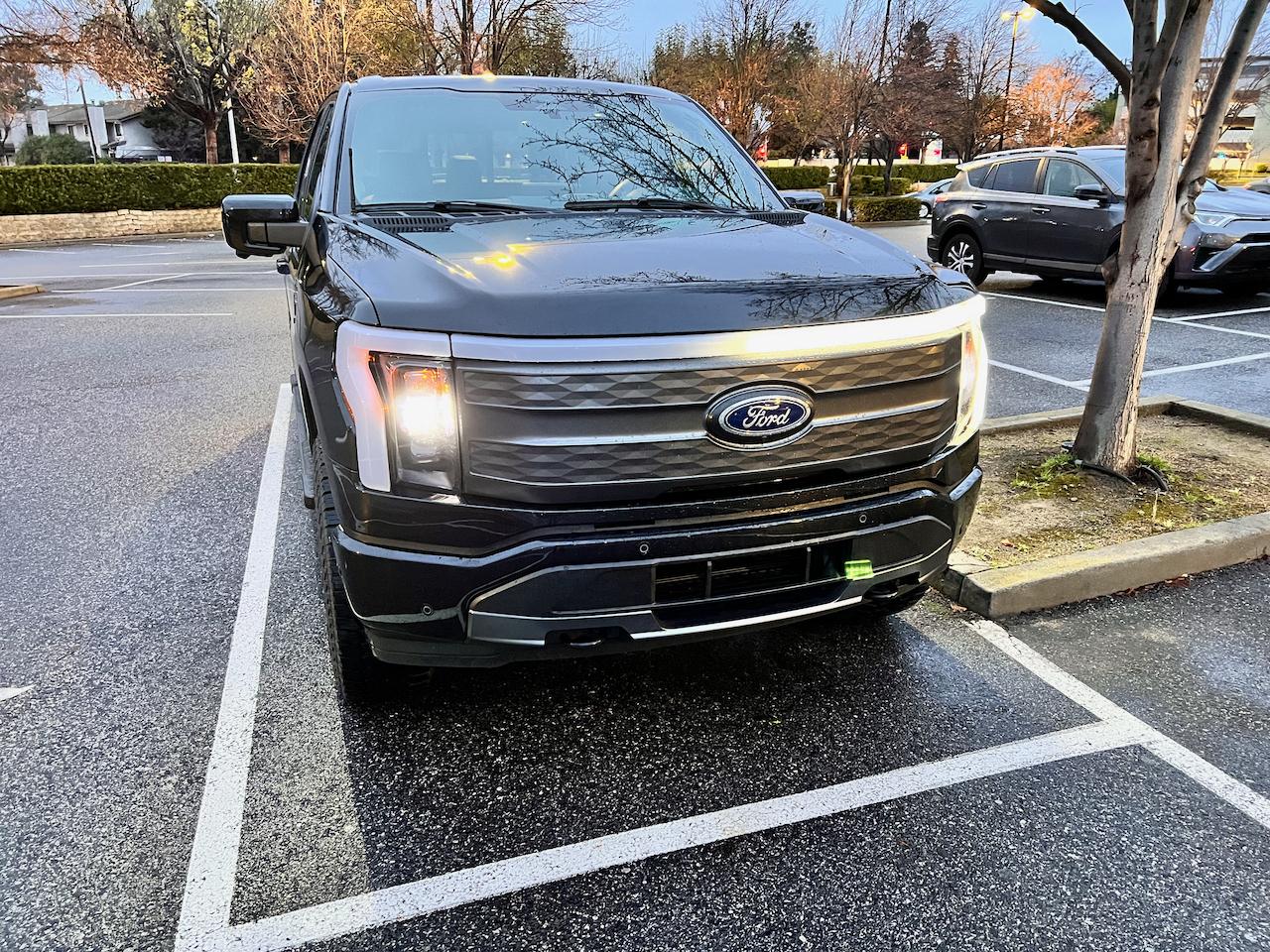 Ford F-150 Lightning Front Lightbar Weirdness IMG_6954