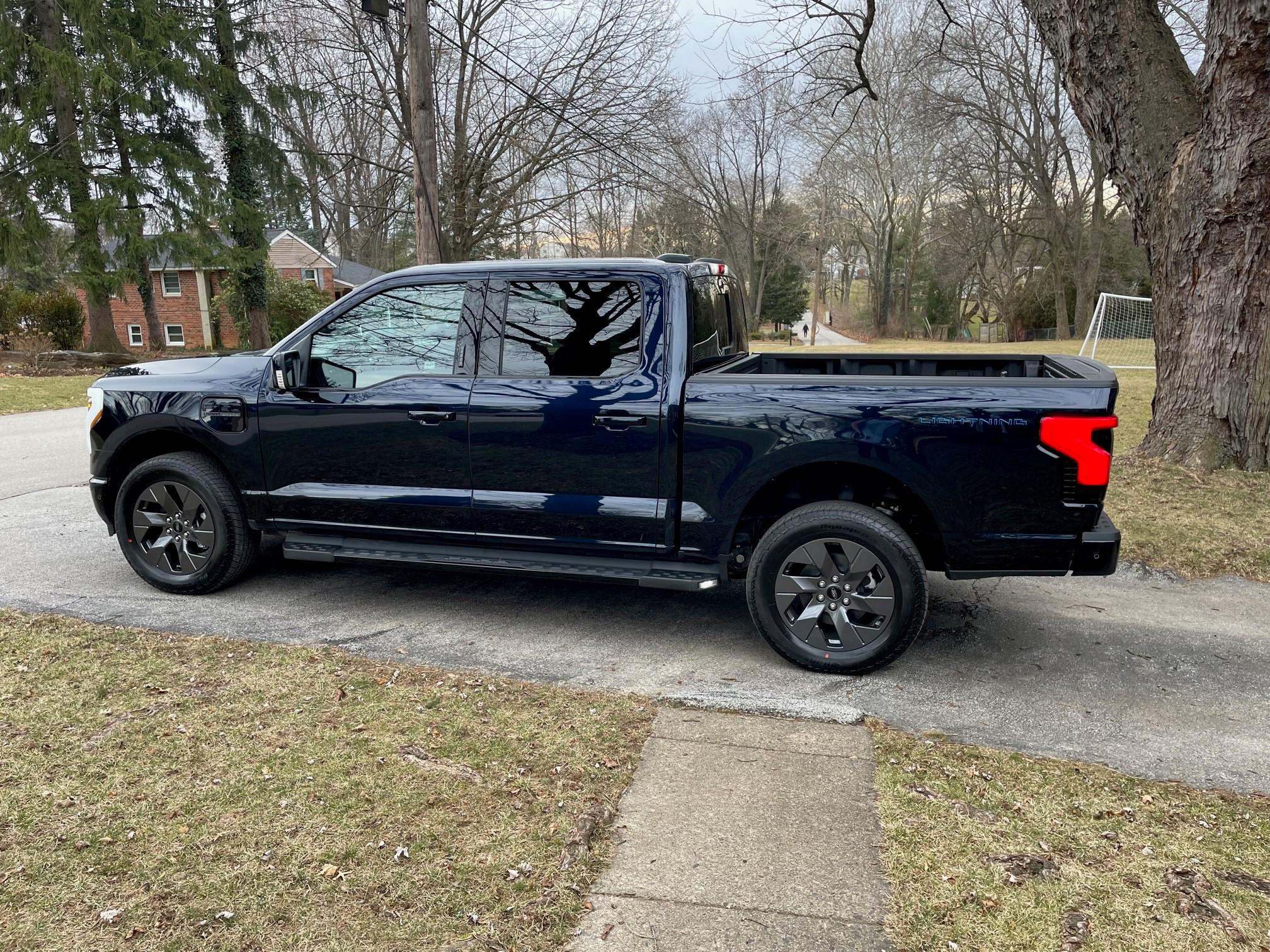 Ford F-150 Lightning ✅ 1/9/2023 Lightning Build Week Group (MY2023) Lightnin