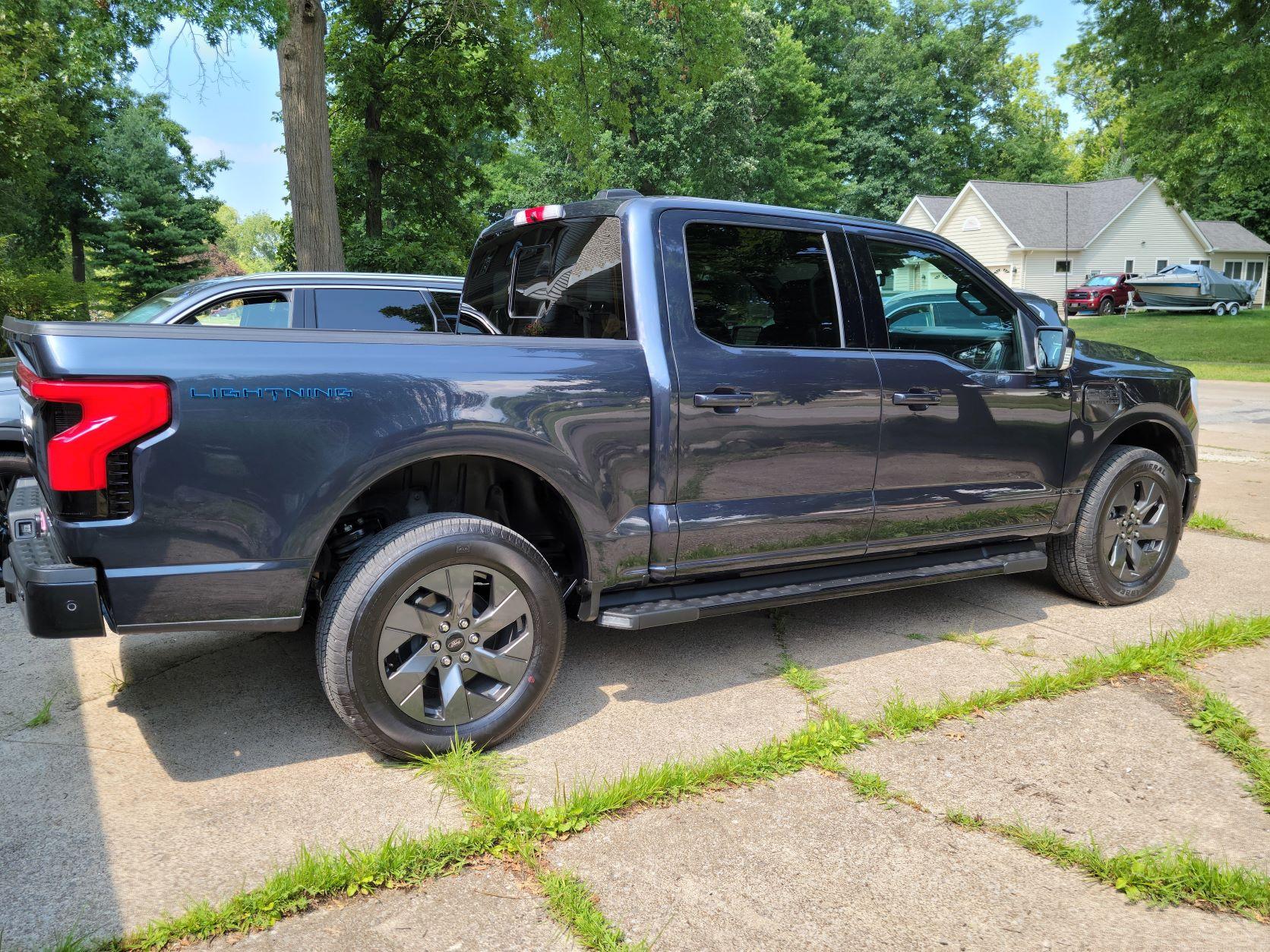 Ford F-150 Lightning ✅ 5/30 Lightning Build Week Group Lightning  passenger side.JPG