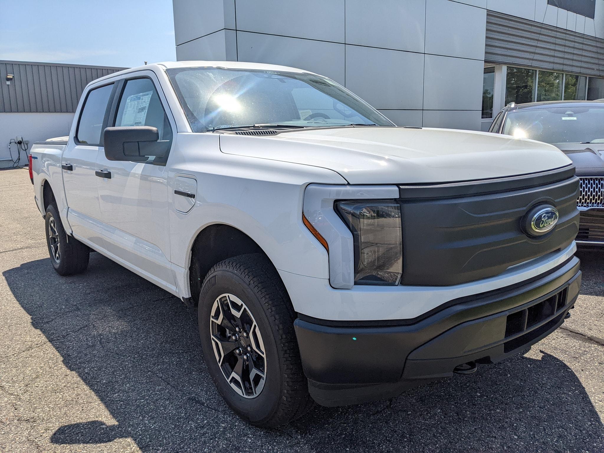 Ford F-150 Lightning OXFORD WHITE F-150 Lightning Photos & Club Oxford White F150 Lightning Pro 5