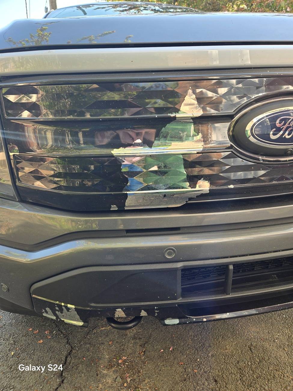 Ford F-150 Lightning Flaking on Lightning Front Grille Pic 1