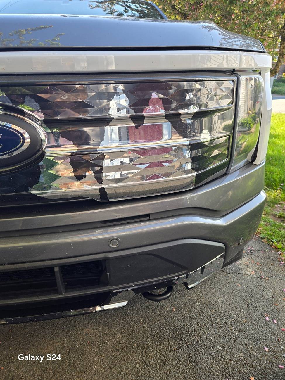 Ford F-150 Lightning Flaking on Lightning Front Grille Pic 2