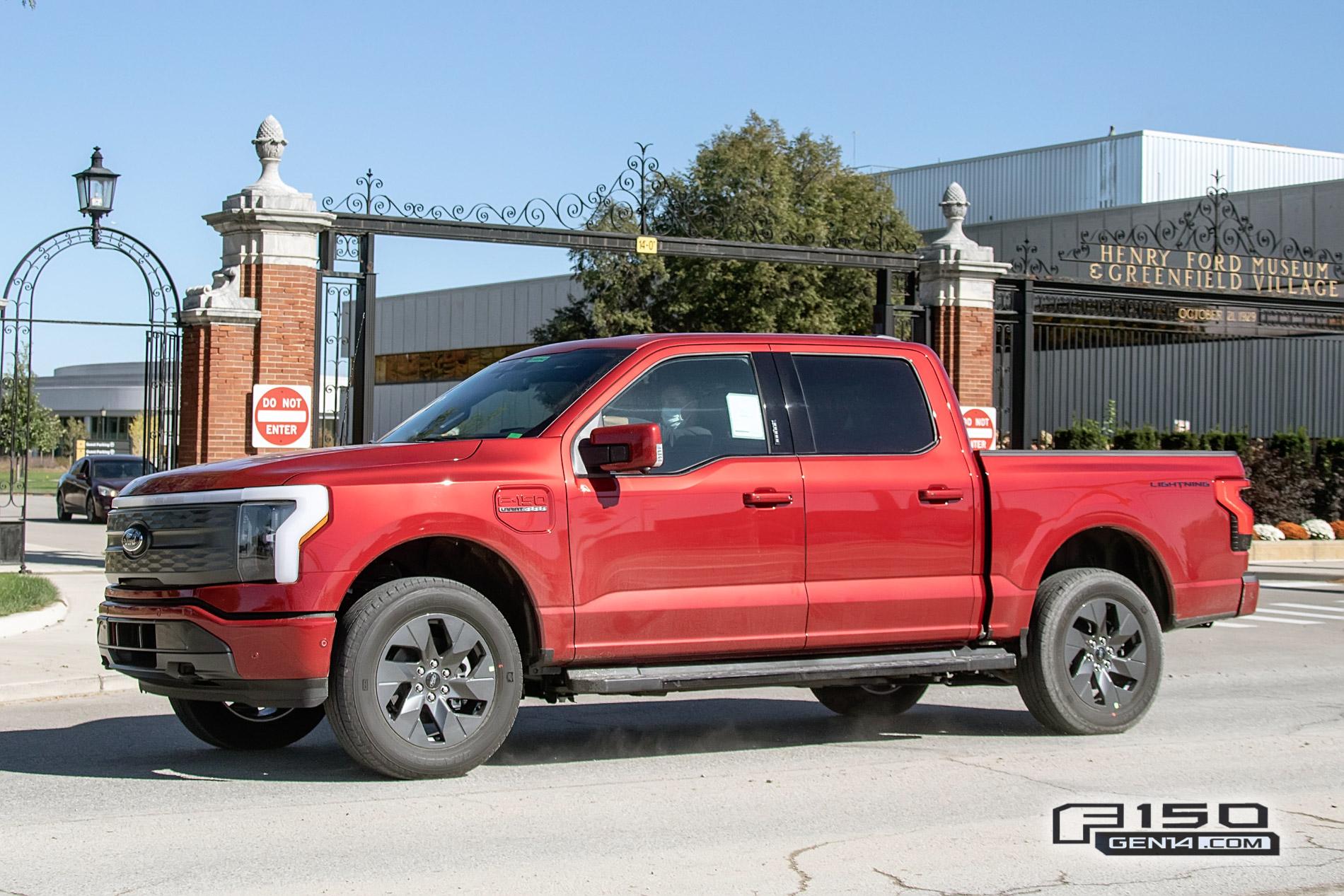 Ford F-150 Lightning F-150 Lightning Platinum (Iconic Silver) & Lariat (Rapid Red) Spotted On Public Roads Production Rapid Red 2022 F150 Lightning Lariat EV Pickup Truck 6