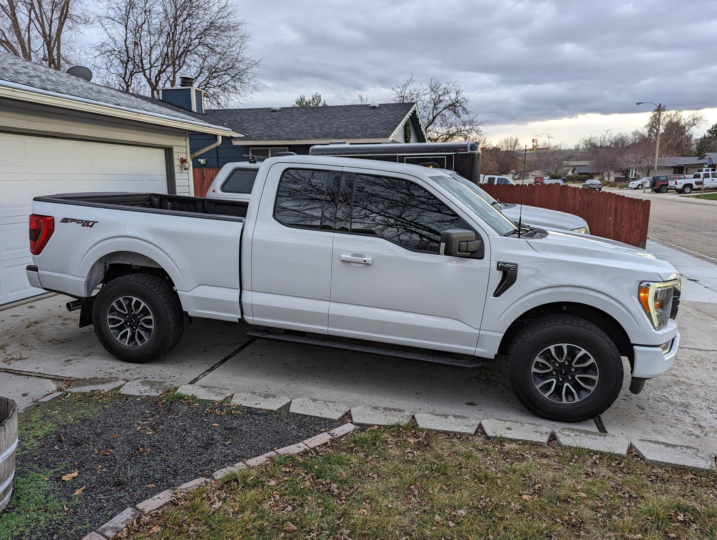 Ford F-150 Lightning Raptor Wheels installed on Stock 2021 XLT Sport 4X4 - and then leveled PXL_20211223_234908807