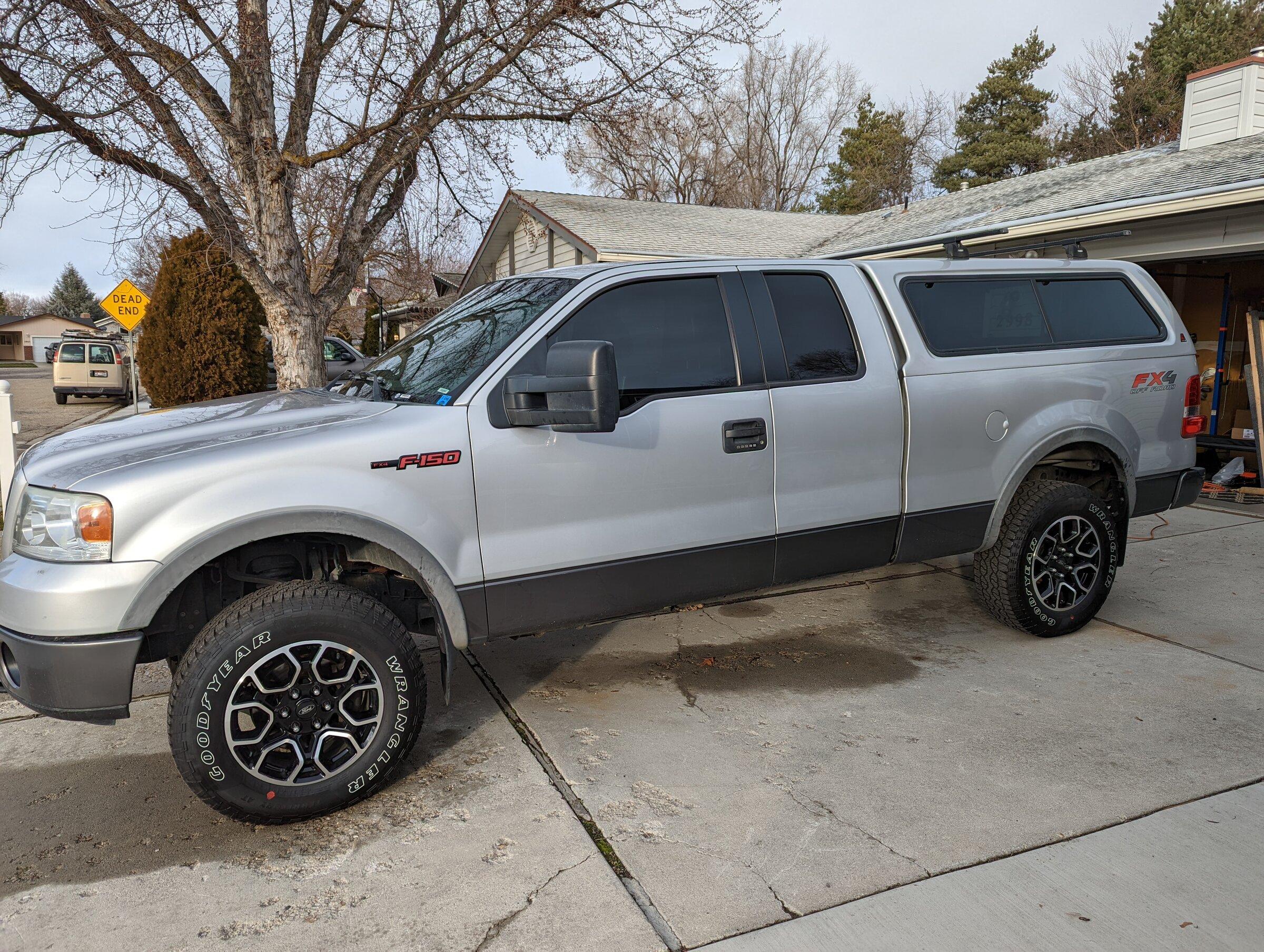 Ford F-150 Lightning Raptor Wheels installed on Stock 2021 XLT Sport 4X4 - and then leveled PXL_20211226_224248340