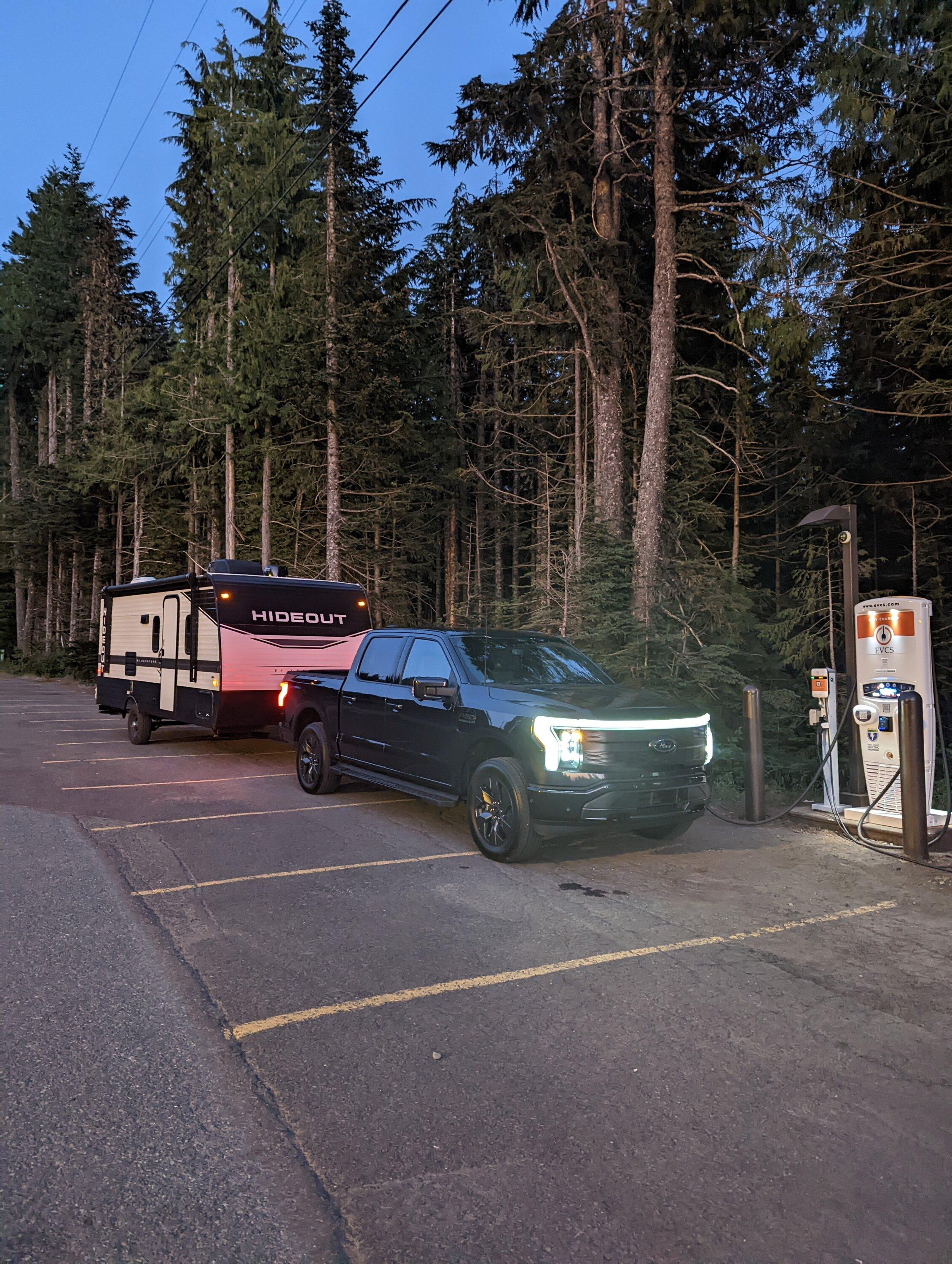 Ford F-150 Lightning 23' Travel Trailer Road Trip - Lightning Towing Report PXL_20220729_040440329