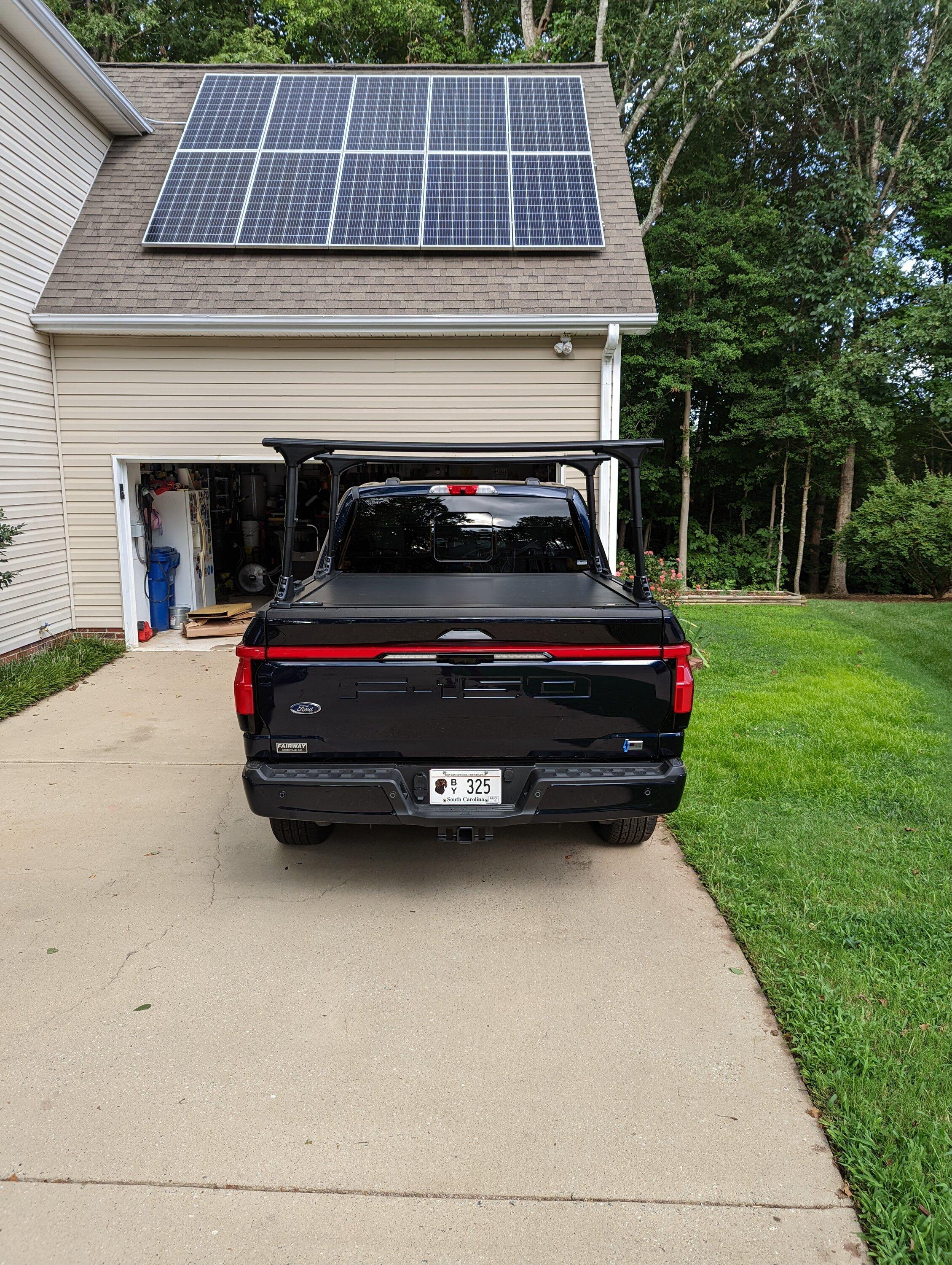 Ford F-150 Lightning Tonneau covers - Flip vs Roll vs Retrax PXL_20220807_225433961