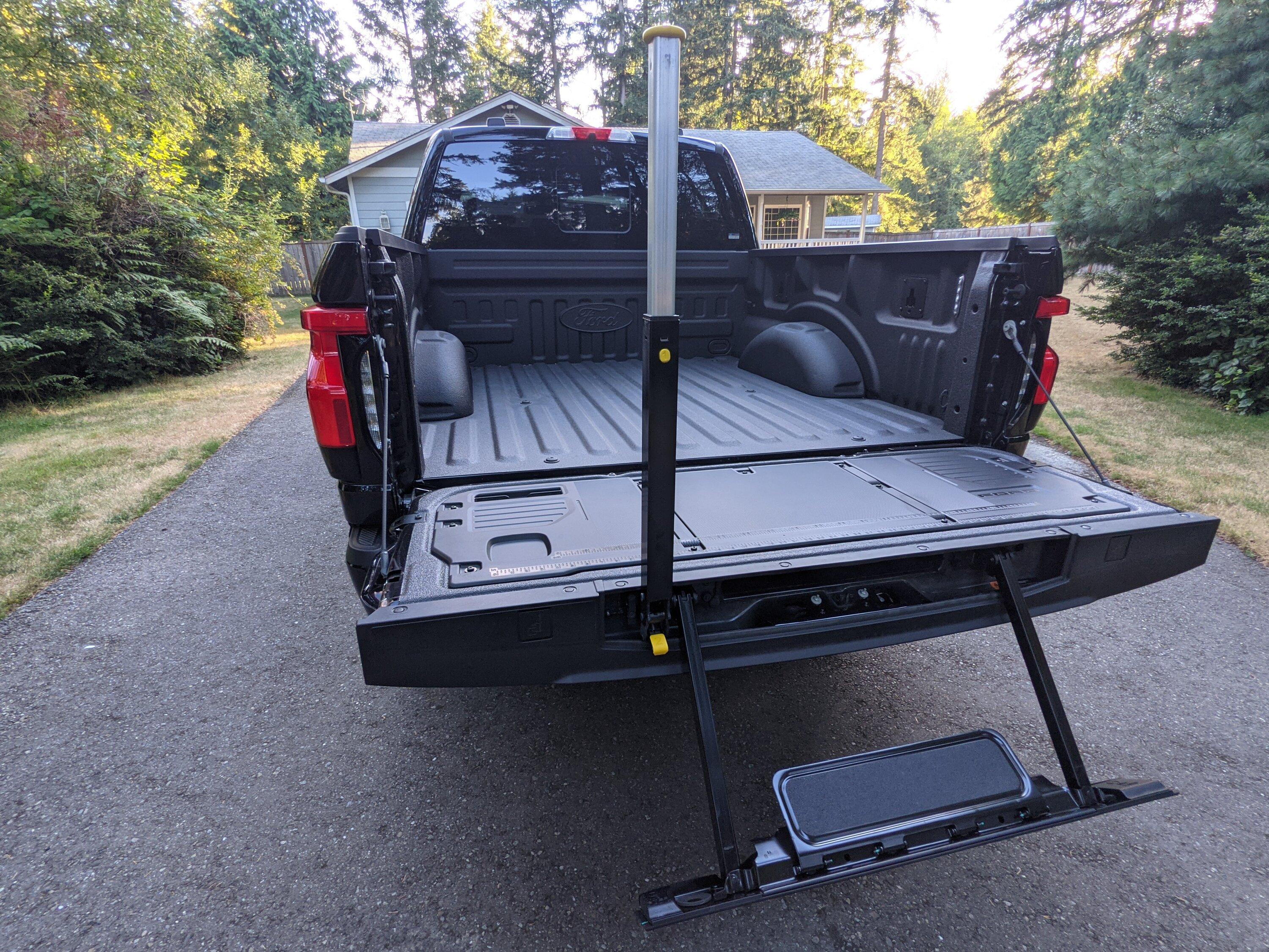 Ford F-150 Lightning FOR SALE: F-150 Lightning Lariat Extended Range Black/Black Seattle, WA PXL_20220822_014459687