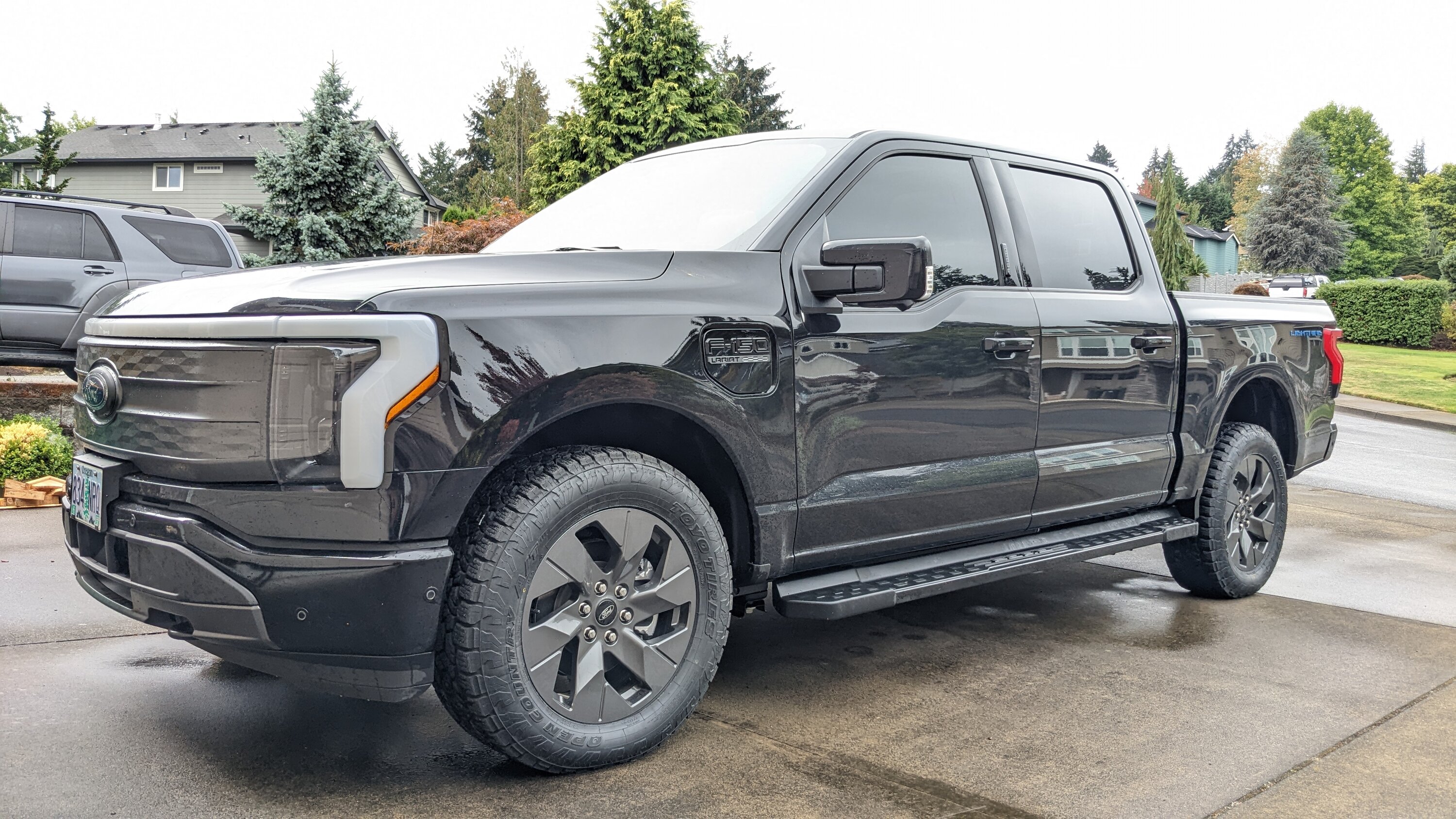 Ford F-150 Lightning Toyo Open Country ATIII tires installed, w/pics PXL_20220928_190554298
