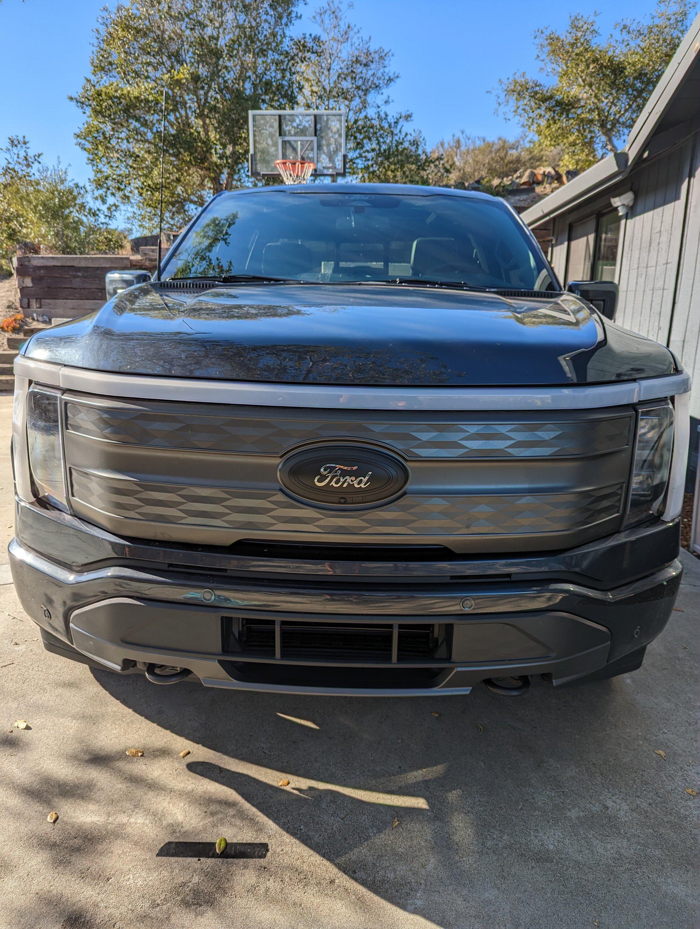 Ford F-150 Lightning 🙋‍♂️ What Did You Do To Your Lightning Today? PXL_20221112_220918231