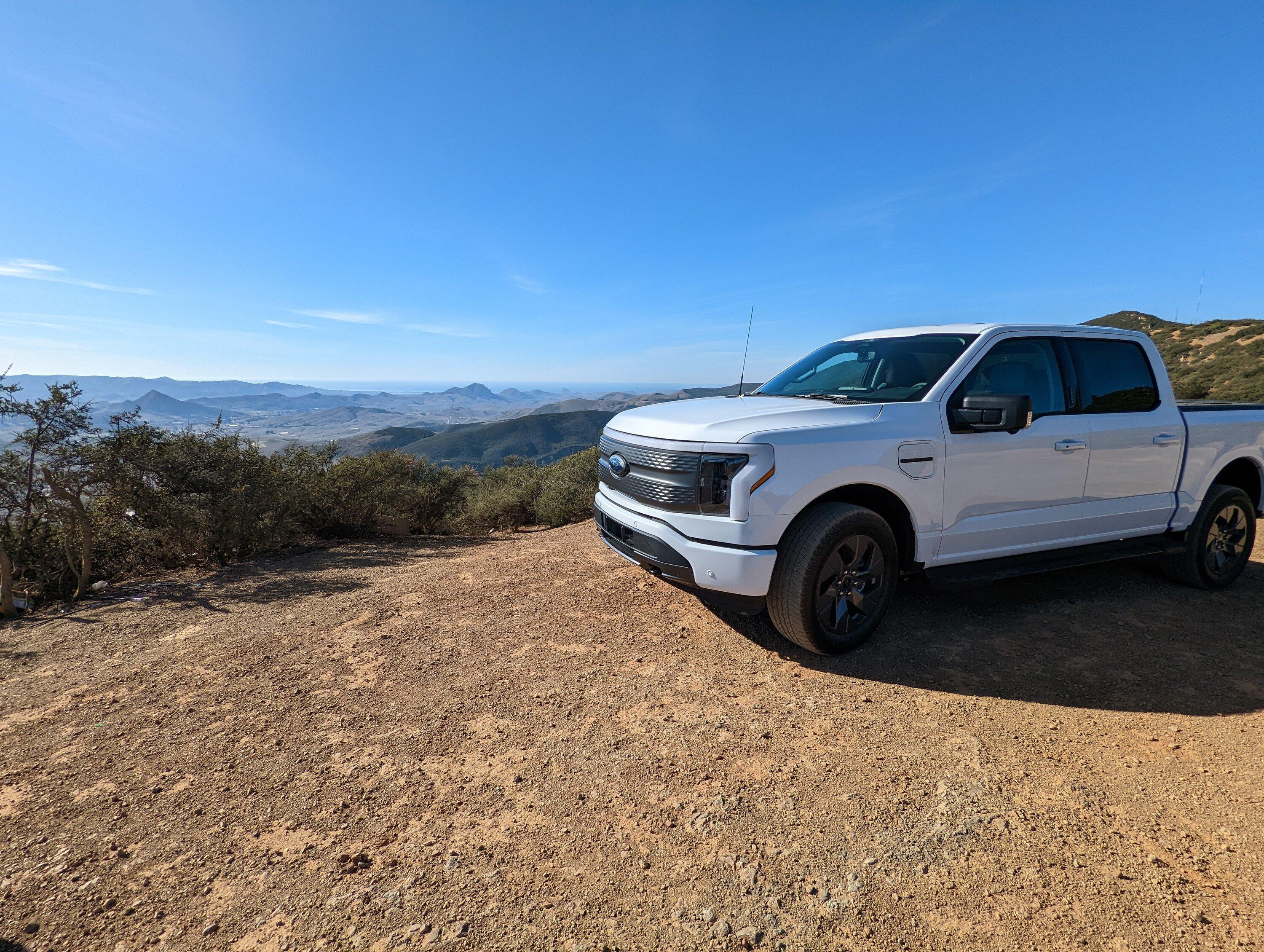 Ford F-150 Lightning Off Road Build - 2022 F150 Lightning XLT in White (w/ RSI Smart Cap) PXL_20221120_214239850