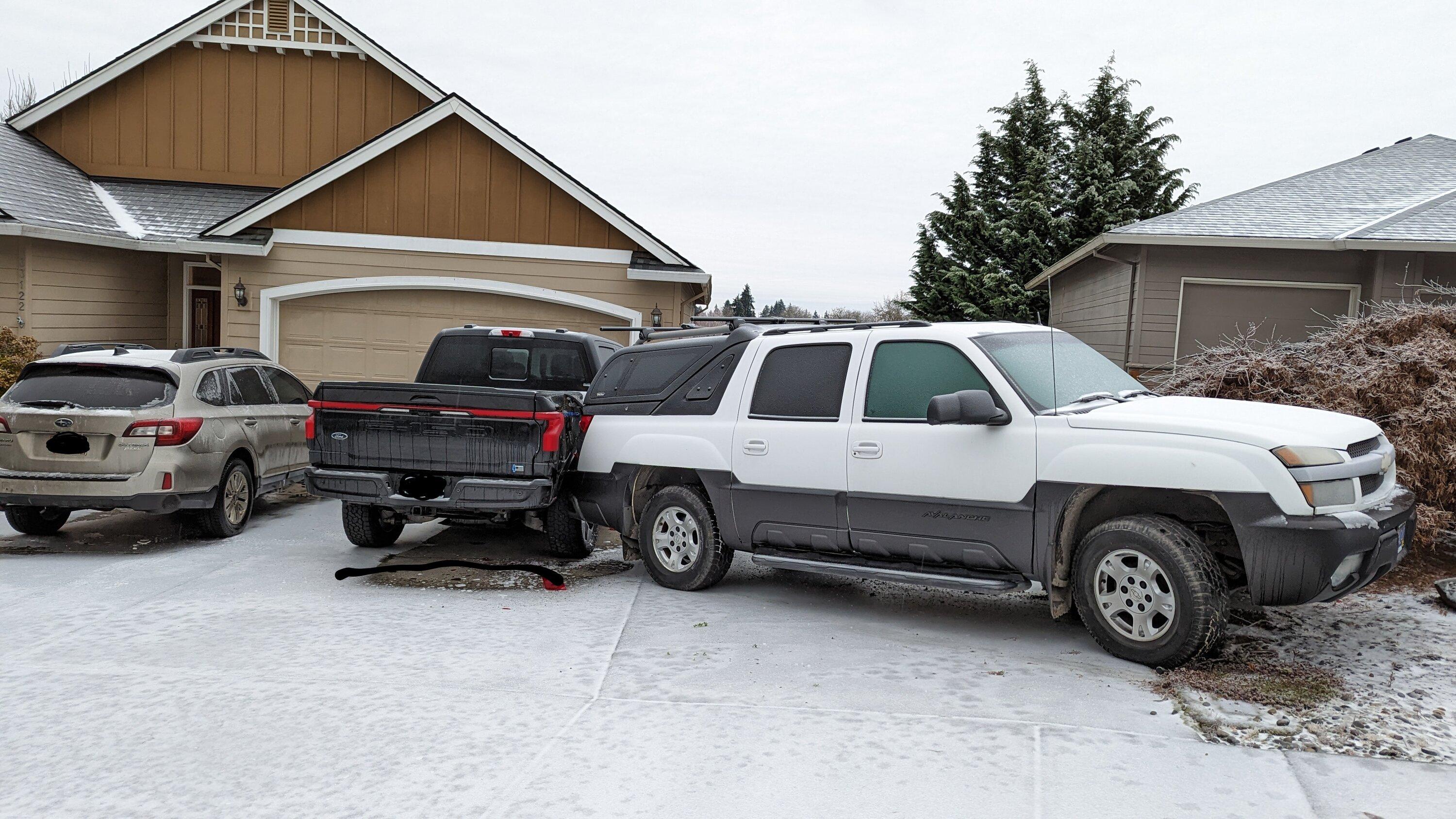 Ford F-150 Lightning My Lightning's new feature - house protection (jk, ice accident...) PXL_20221224_163407146~2