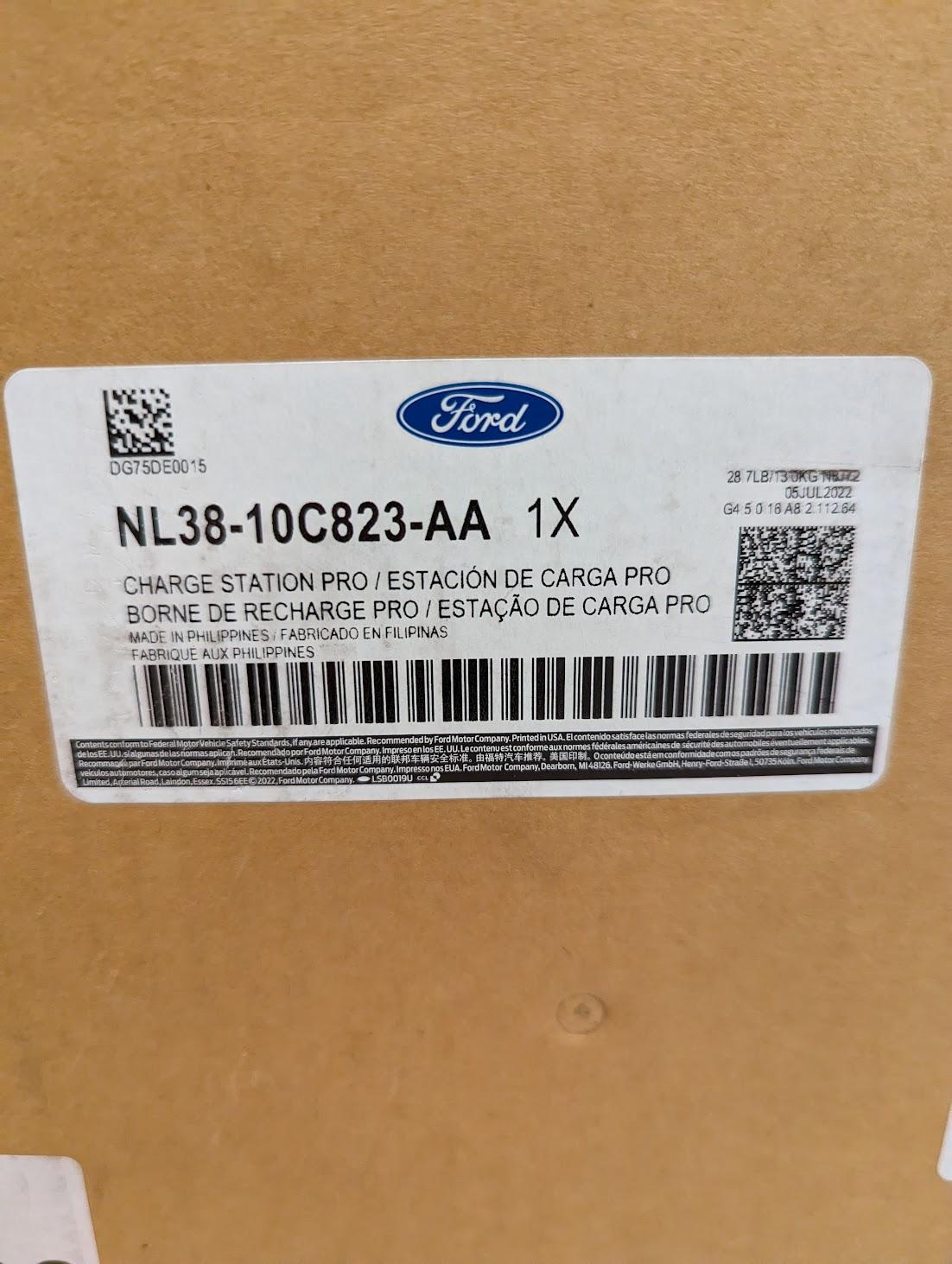 Ford F-150 Lightning Ford Charge Station Pro PXL_20230129_050715029