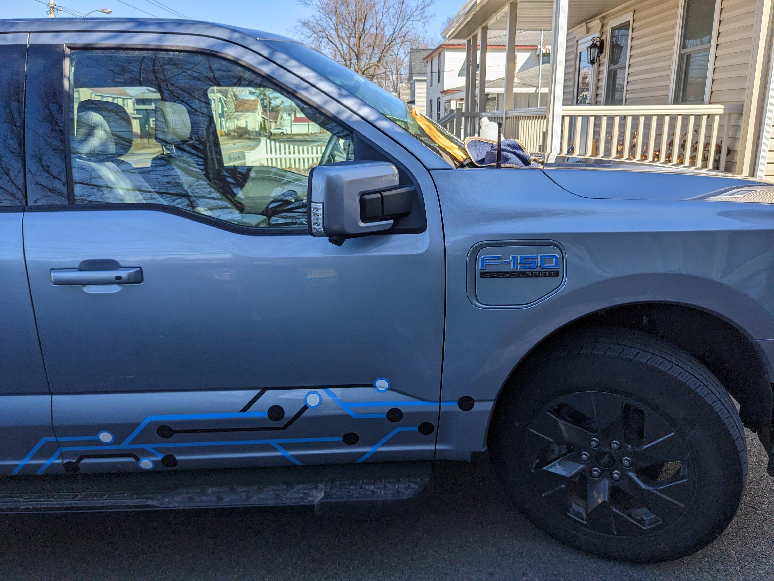 Ford F-150 Lightning 🙋‍♂️ What Did You Do To Your Lightning Today? PXL_20230326_194000135