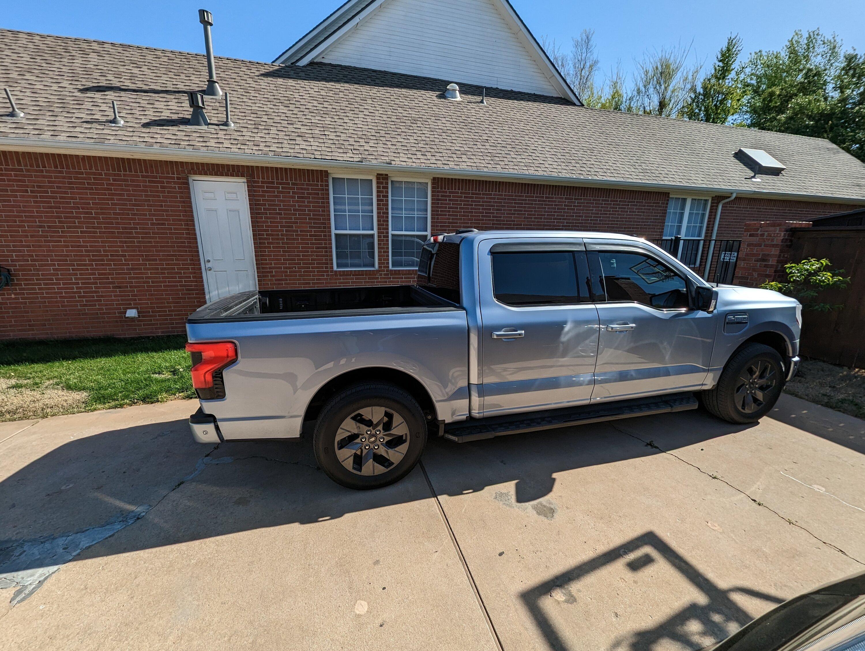 Ford F-150 Lightning ICONIC SILVER F-150 Lightning Photos & Club PXL_20230416_214450814