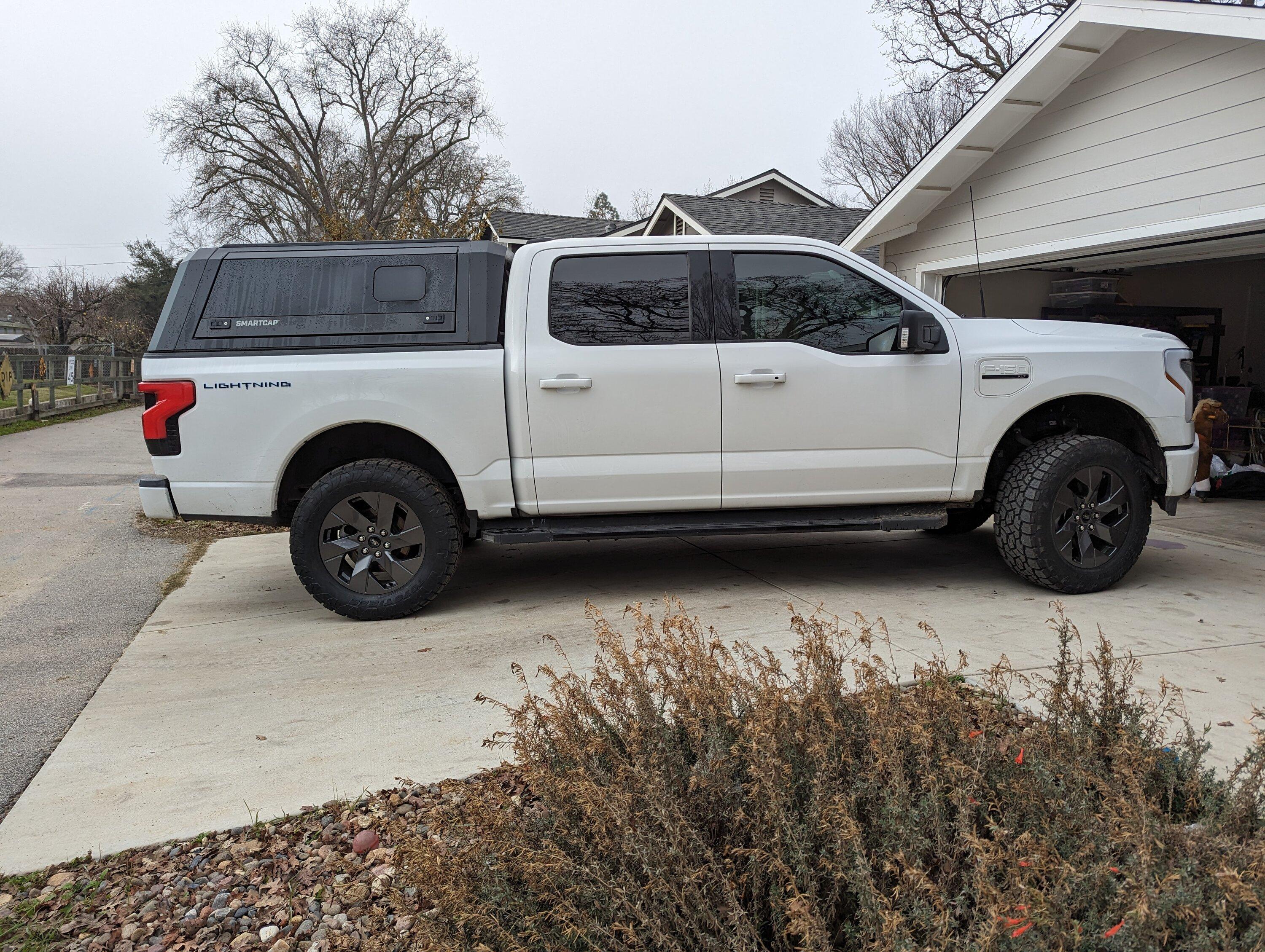 Ford F-150 Lightning Off Road Build - 2022 F150 Lightning XLT in White (w/ RSI Smart Cap) PXL_20240106_180116836