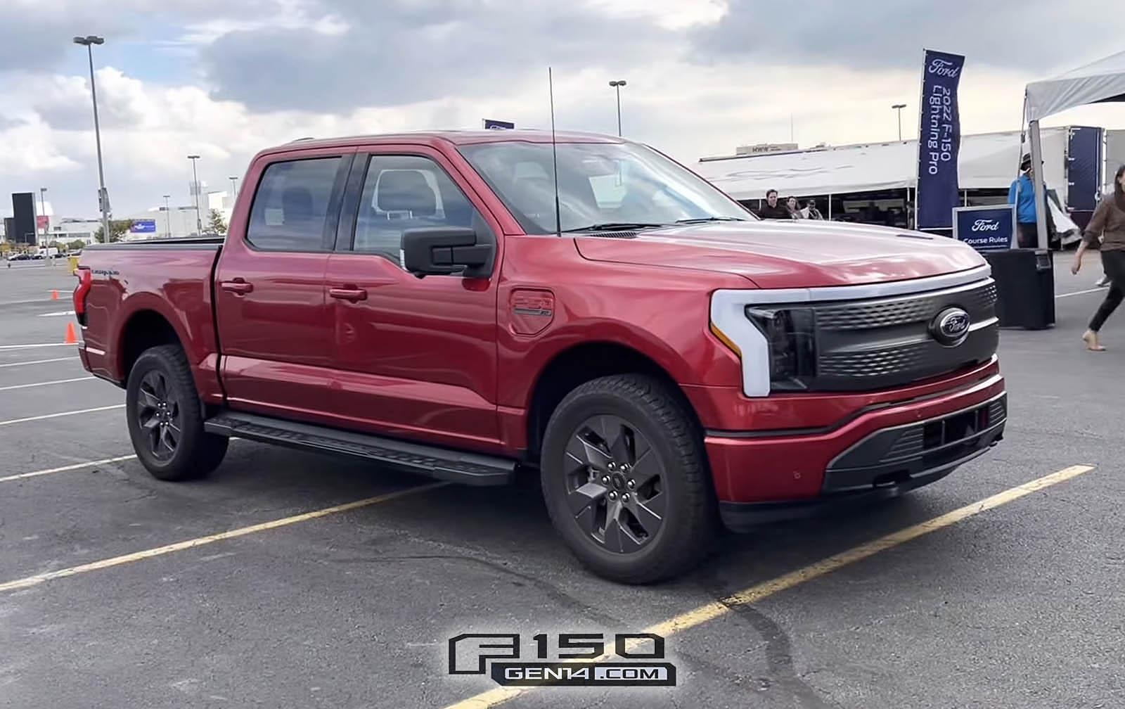 Ford F-150 Lightning RAPID RED F-150 Lightning Photos & Club Rapid Red F150 Lightning XLT Pickup 