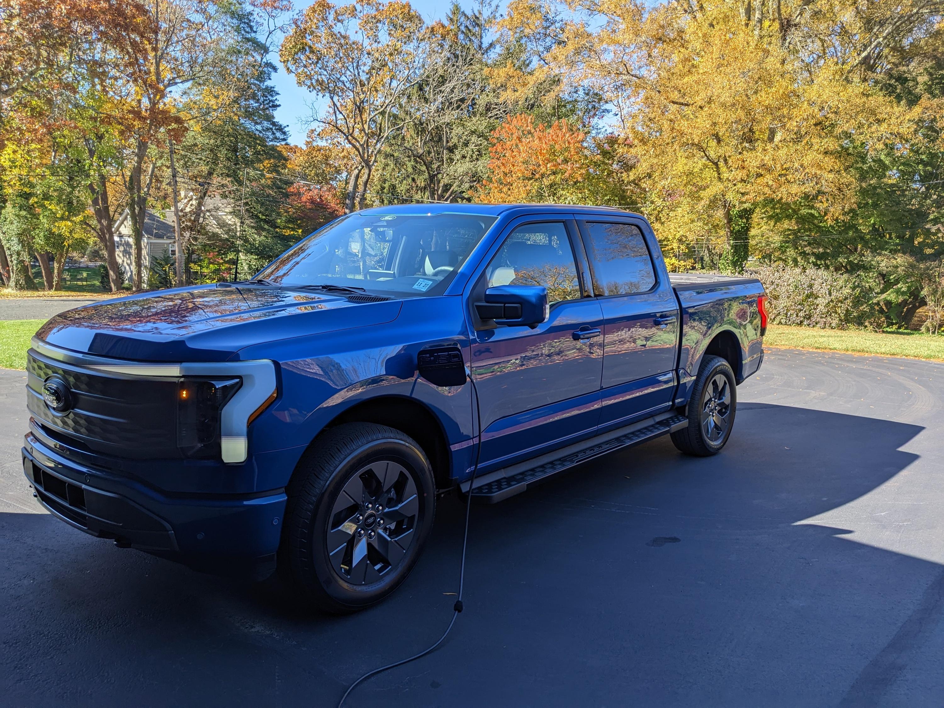 Ford F-150 Lightning ✅ 9/19 Lightning Build Week Group rbFLIna