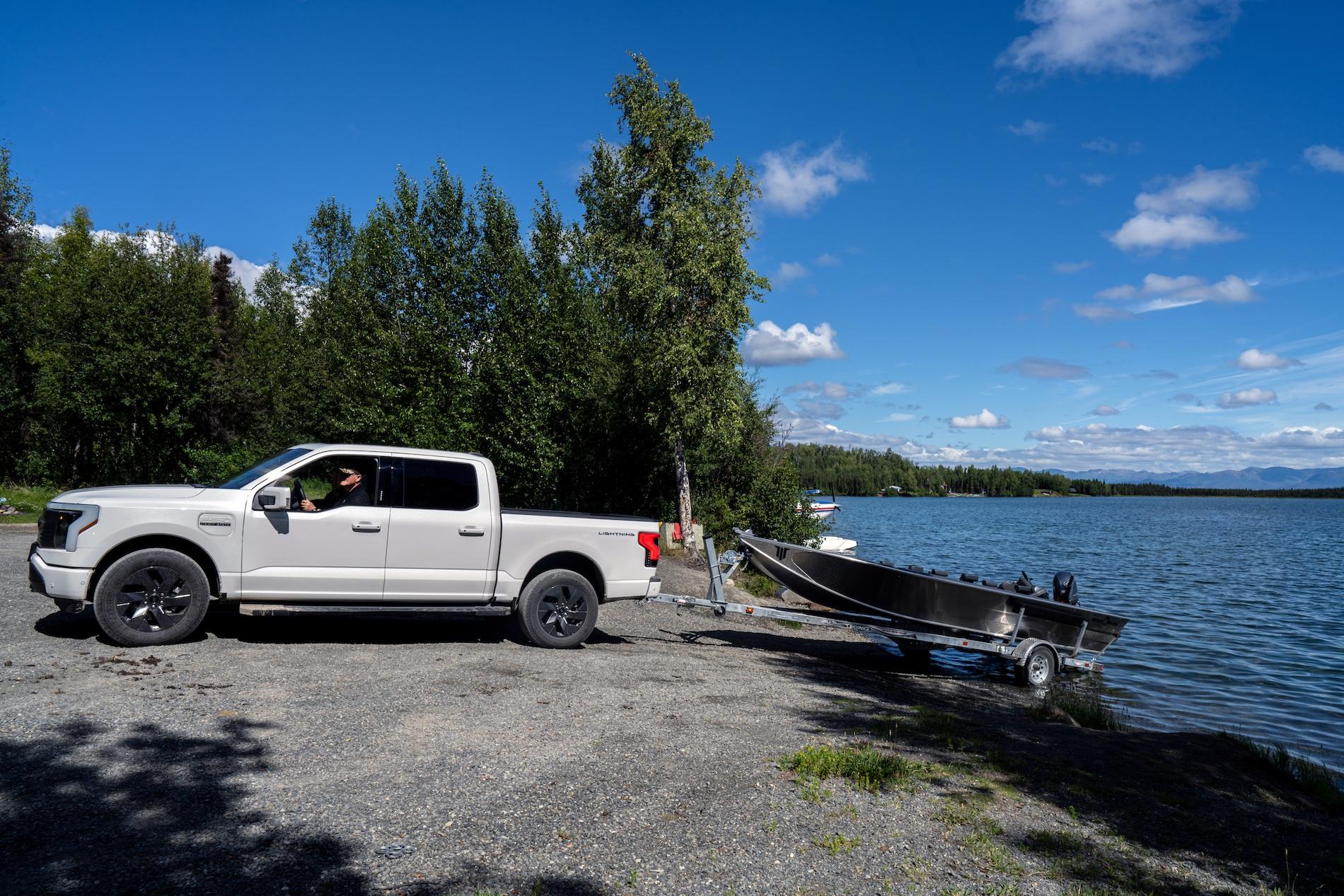 Ford F-150 Lightning Lightning Strikes Across America: Customer Deliveries Now Stretch Across All 50 States Tammy and Jeff_05