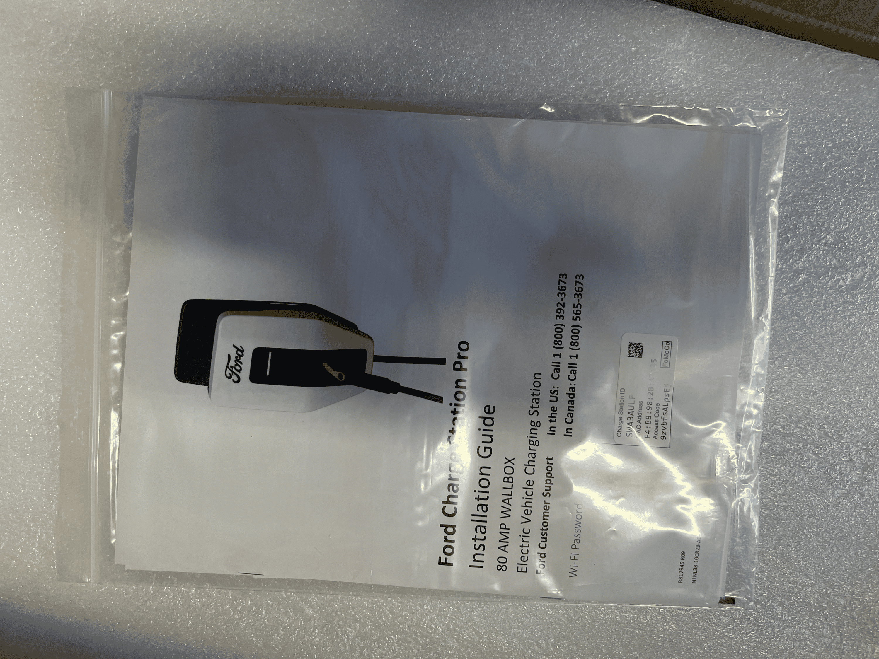 Ford F-150 Lightning Ford Charge Station Pro 500$ tempImagexIqDwZ