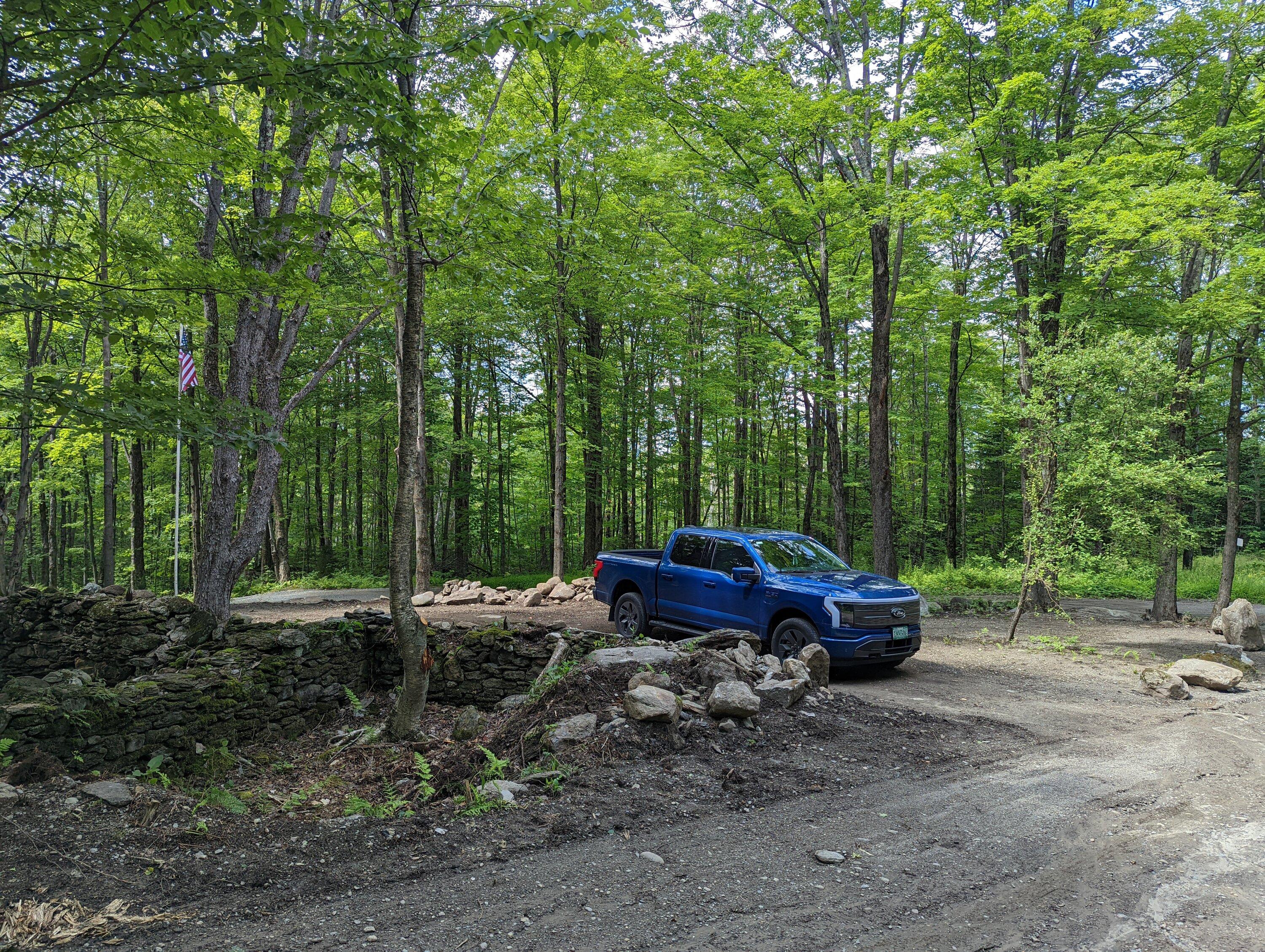 Ford F-150 Lightning ATLAS BLUE F-150 Lightning Photos & Club truck3