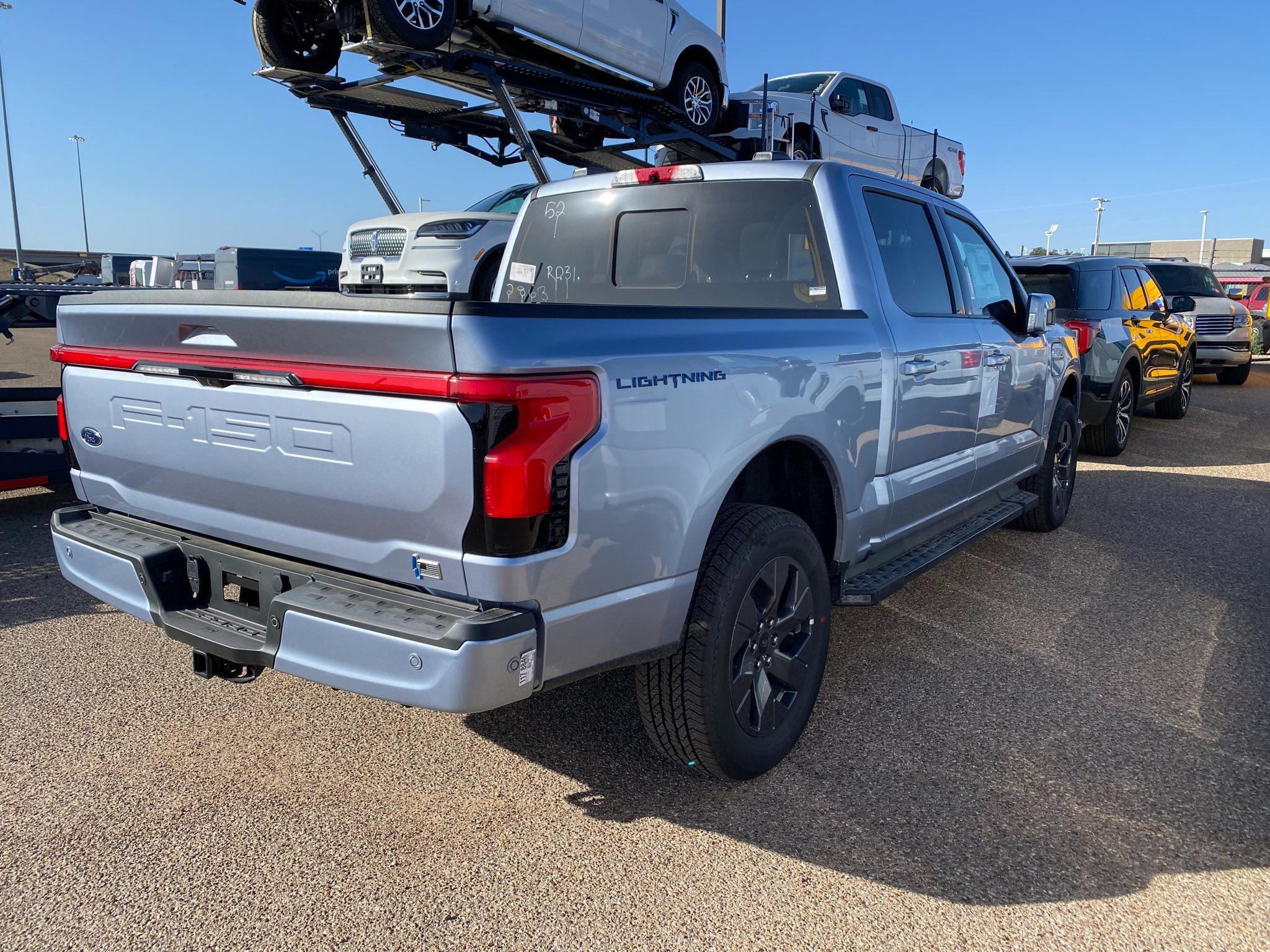 Ford F-150 Lightning ✅ 4/25 Lightning Build Week Group truck5