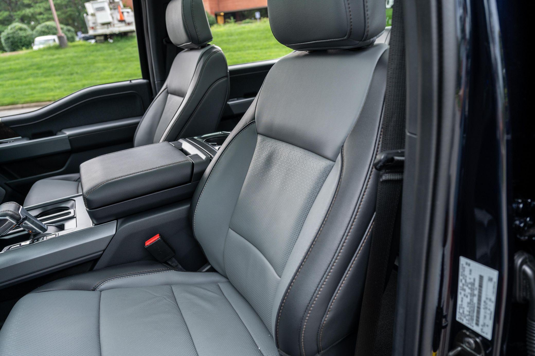 Ford F-150 Lightning Anyone else notice the leather seats in Lariat trim wear poorly? wrinkles