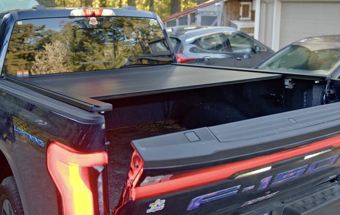 Video: How to Install a Retrax PowertraxPRO XR Tonneau Cover