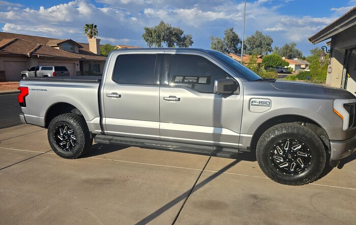 18" Vision wheels with 275/70/18 Cooper tires on 2022 Lariat